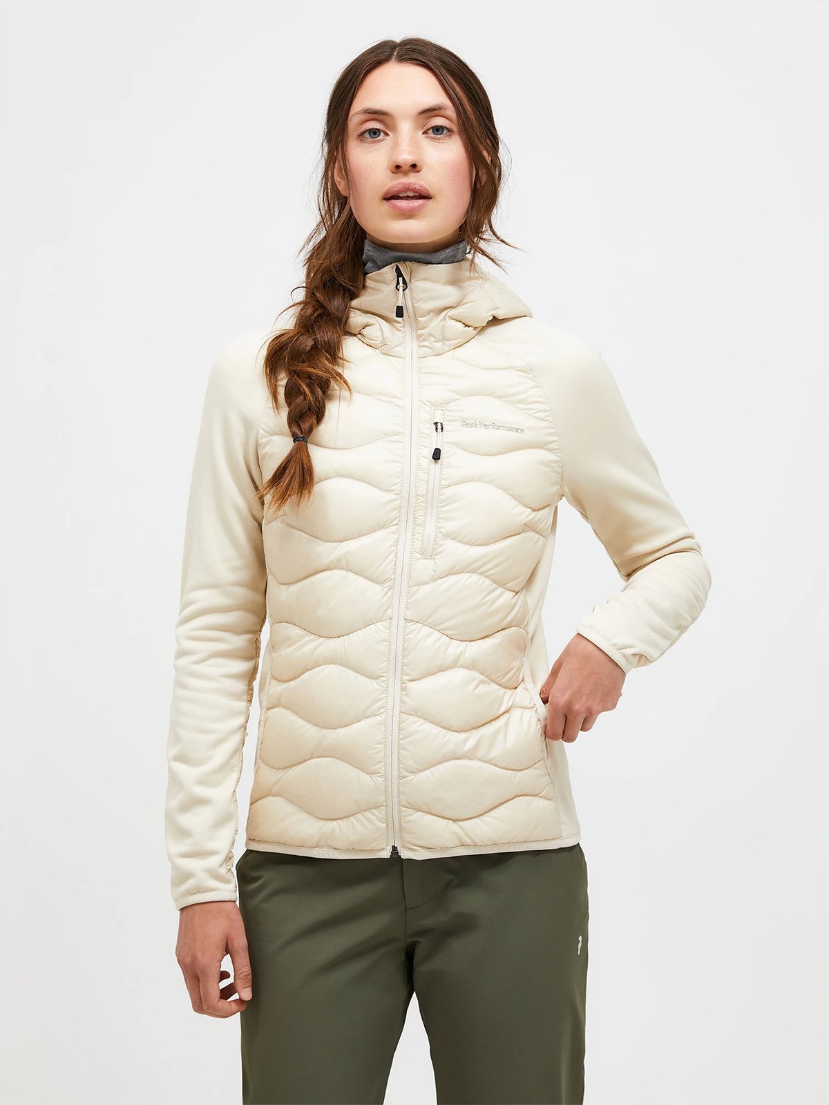 Peak Performance Helium Down Hybrid Hood Women Sand Fog