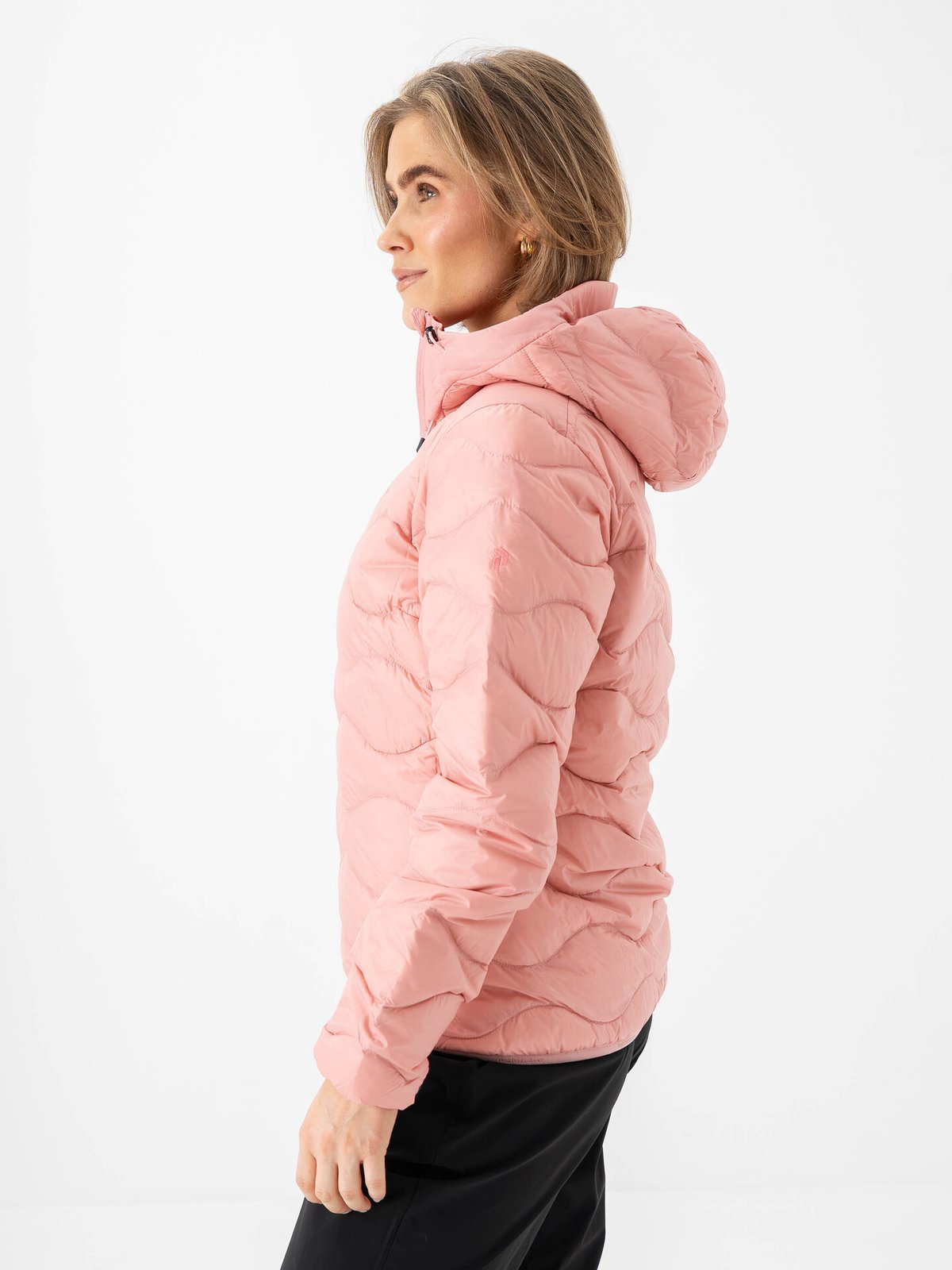 Peak Performance Helium Down Hood Jacket Women Warm Blush / Red Pompeian
