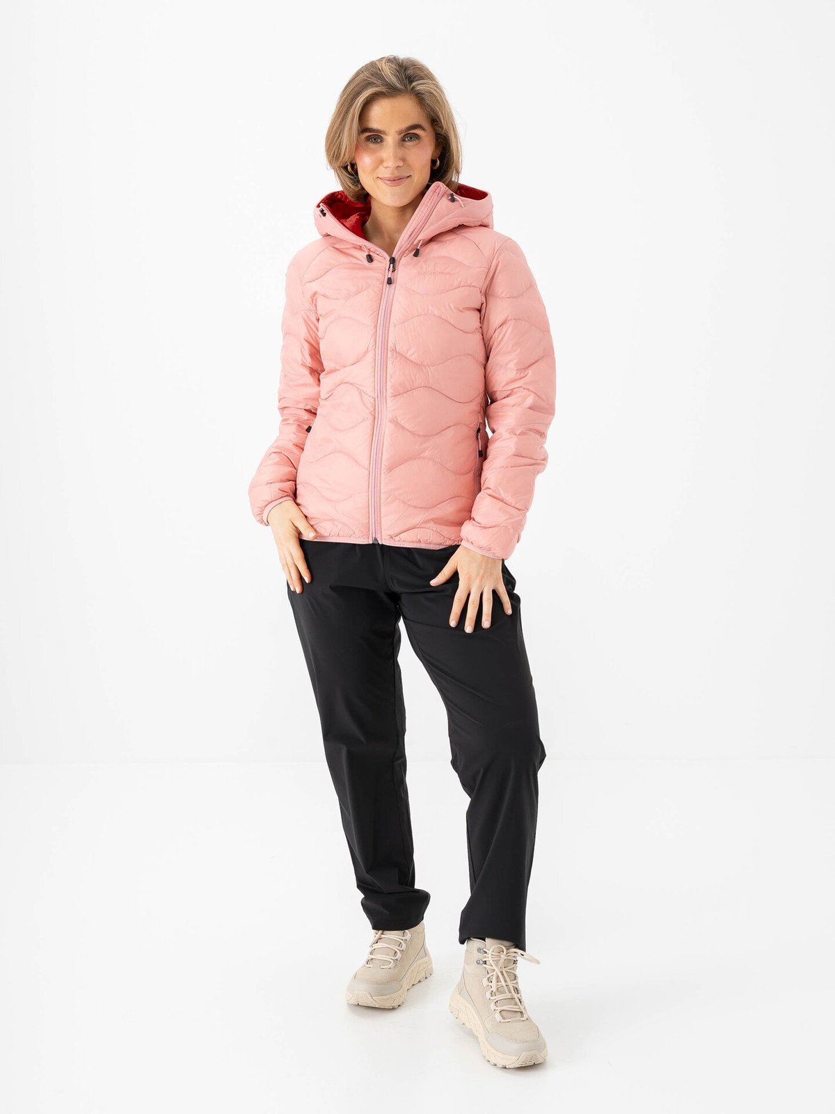 Peak Performance Helium Down Hood Jacket Women Warm Blush / Red Pompeian