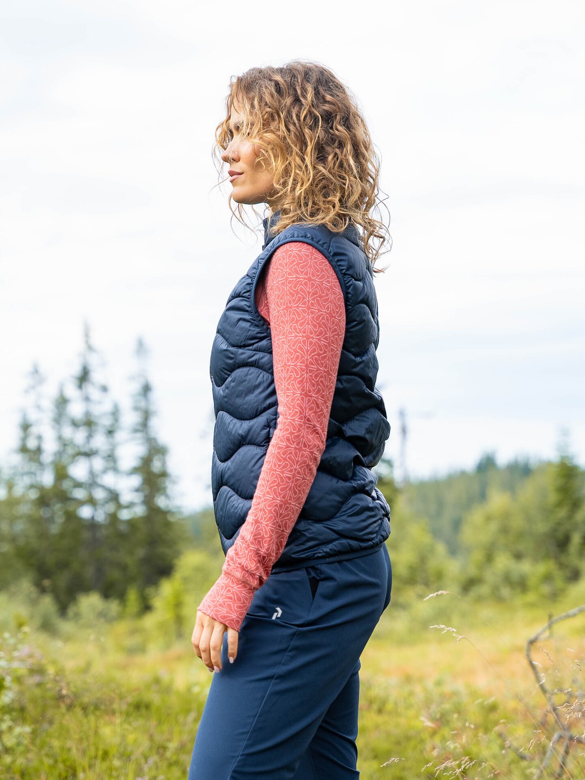 Peak Performance Helium Down Vest Women BLUE SHADOW