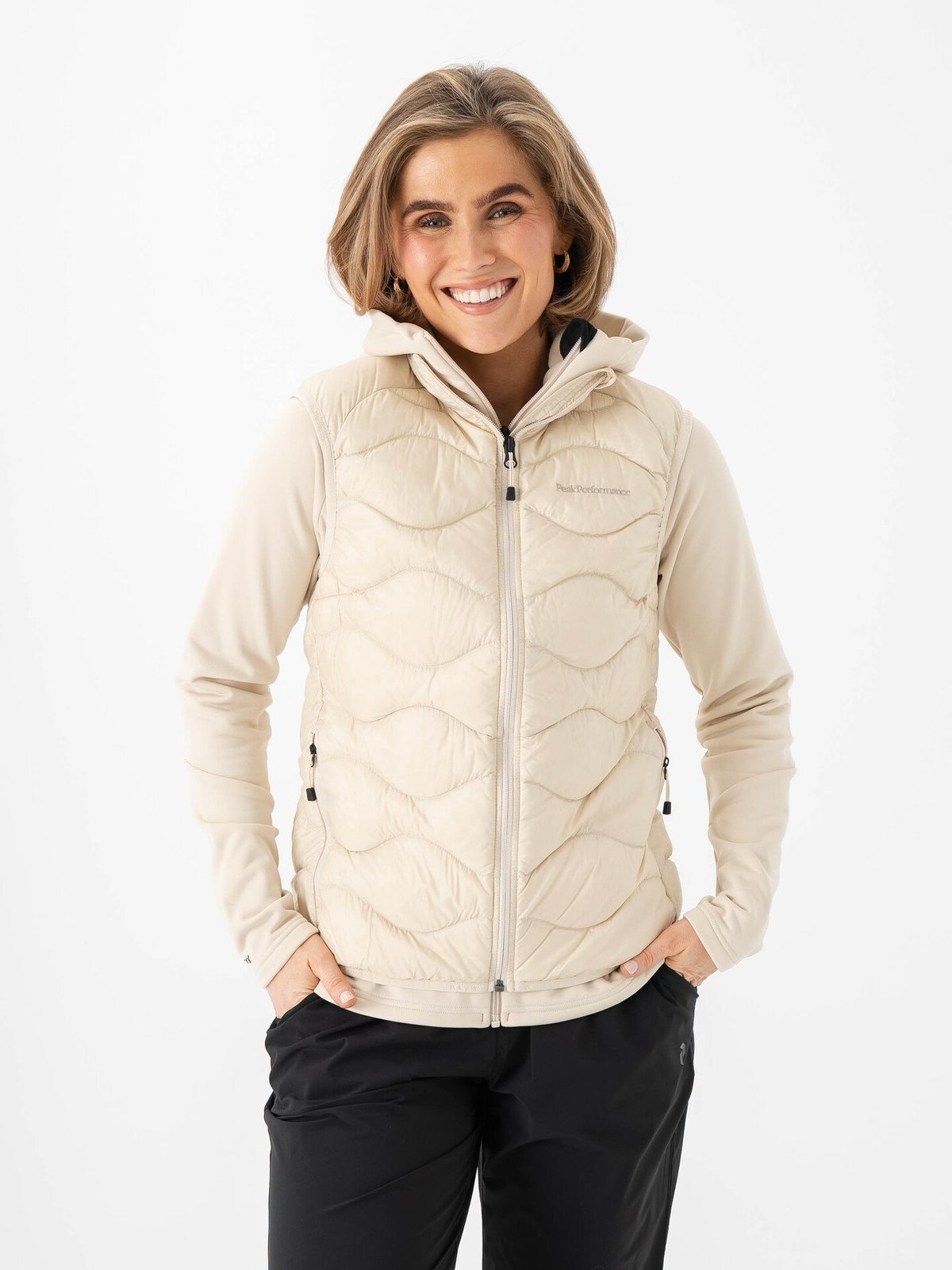 Peak Performance Helium Down Vest Women Sand Fog