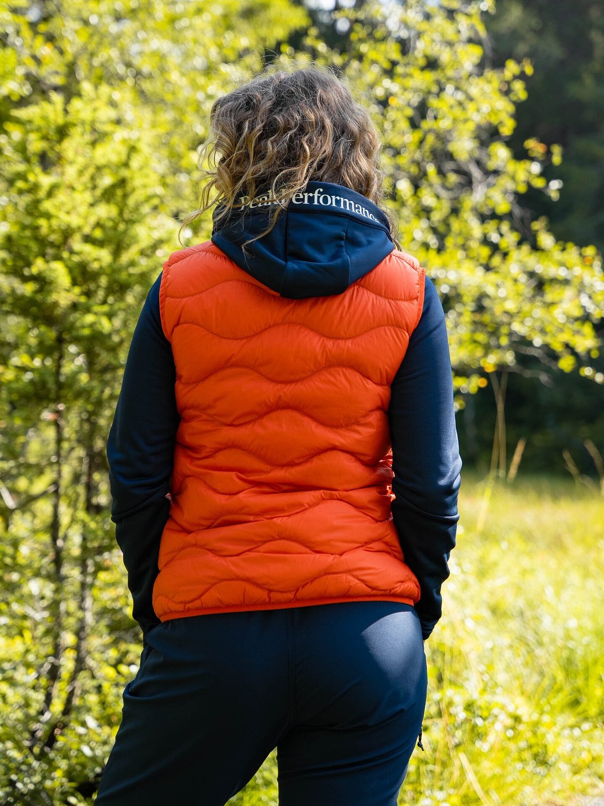 Peak Performance Helium Down Vest Women Solar Burst