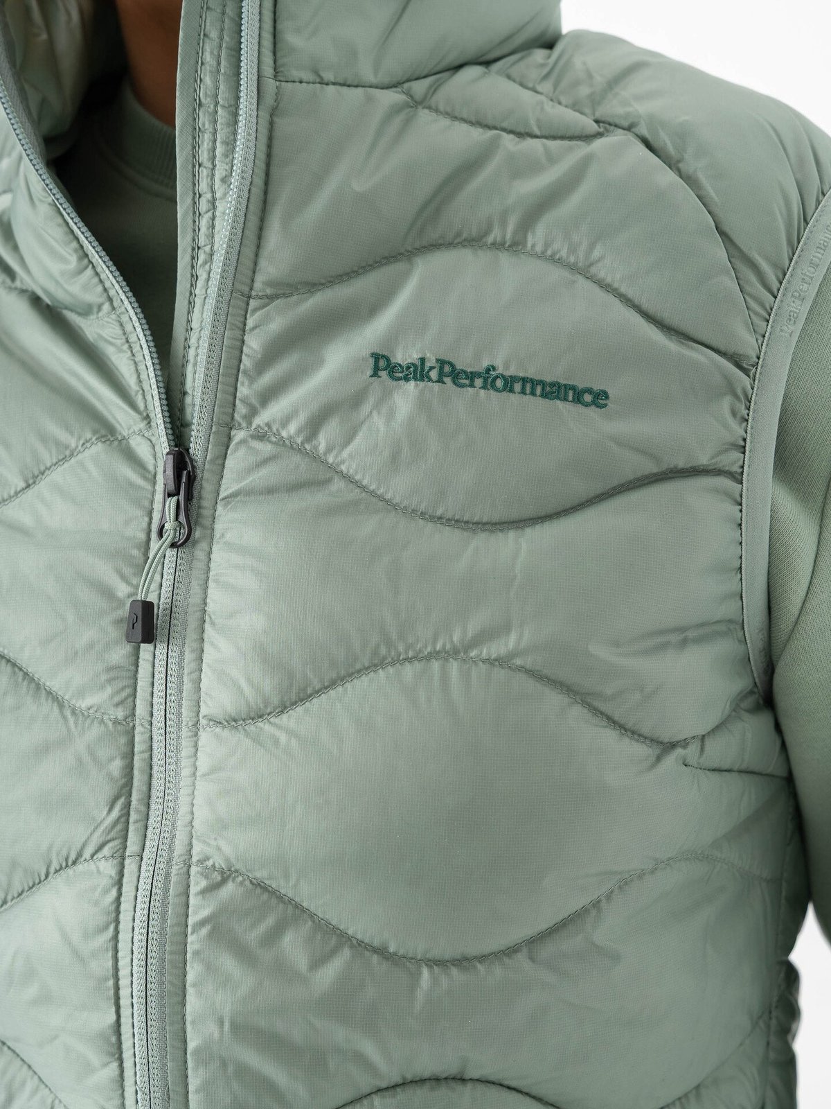Peak Performance Helium Down Vest Women Green Valley