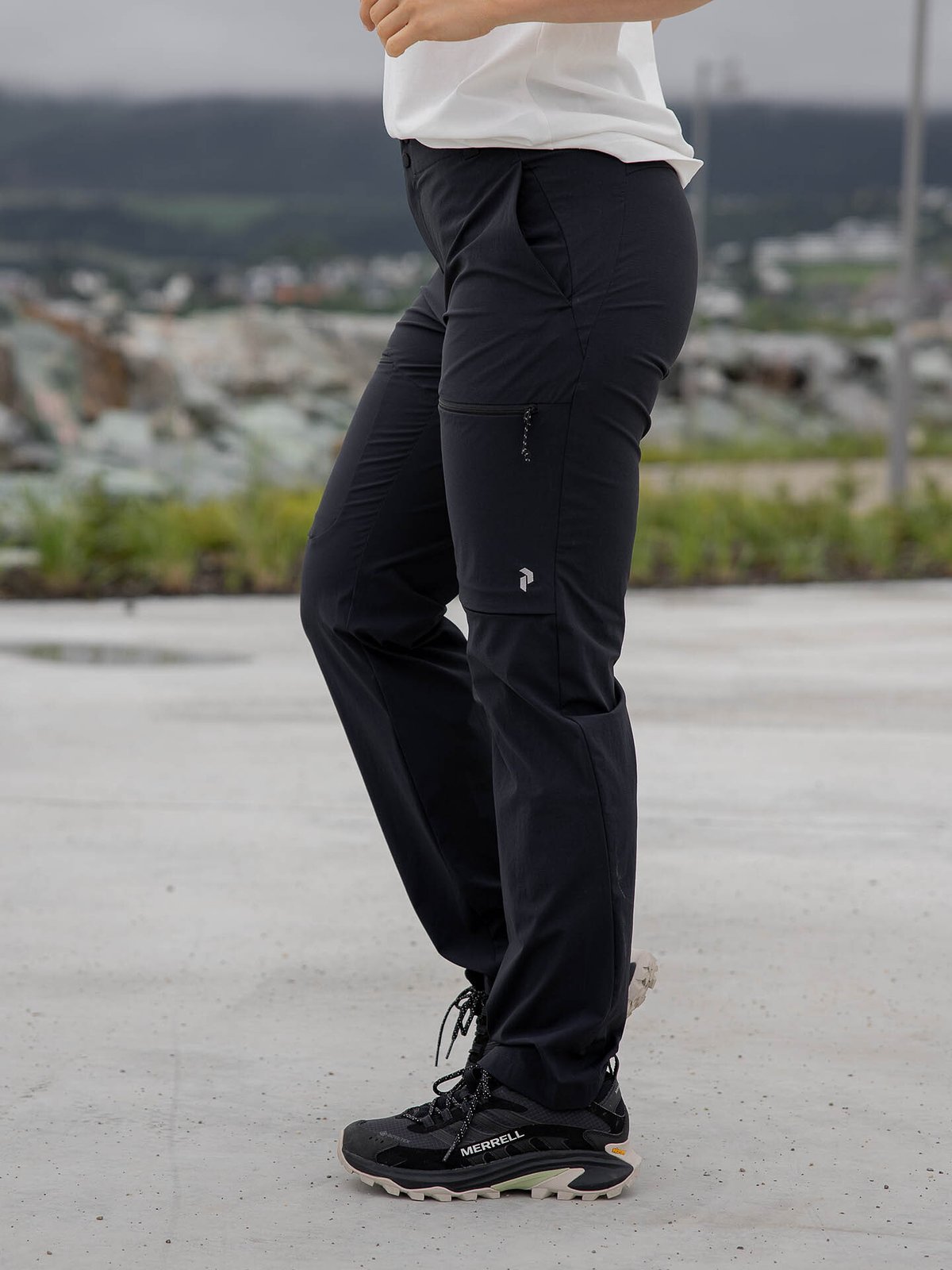 Peak Performance Light Cargo Pants Black