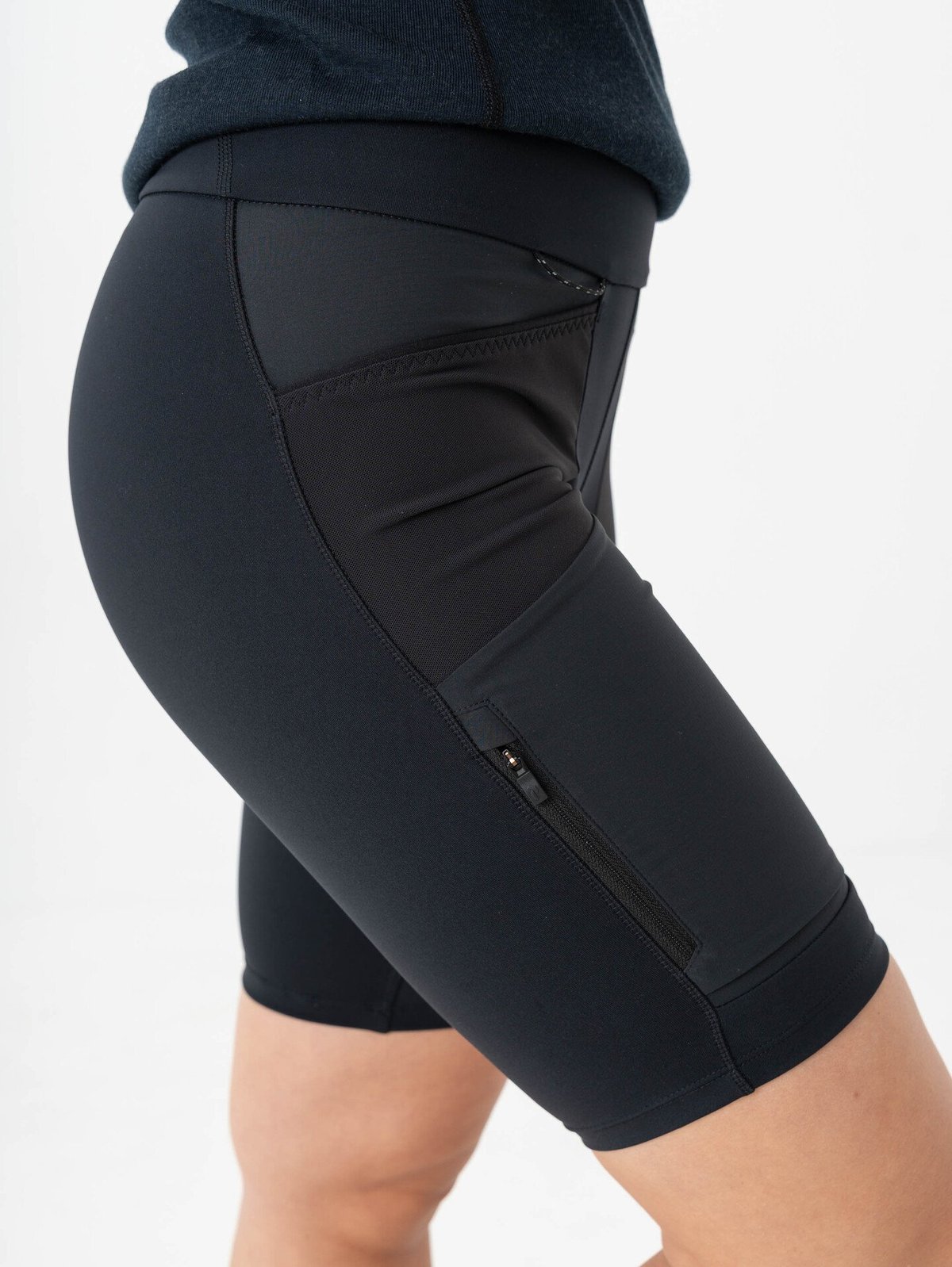 Peak Performance Ascent Track Shorts Black