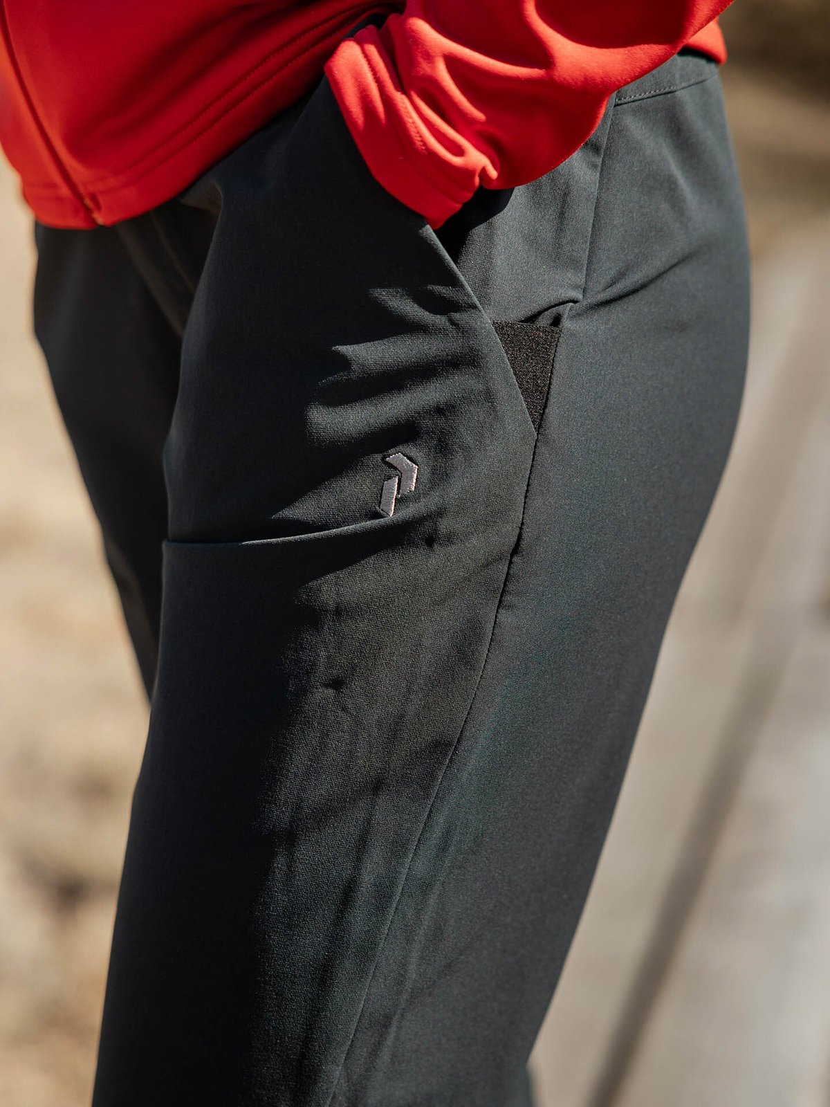 Peak Performance W Scale Softshell Pants BLACK