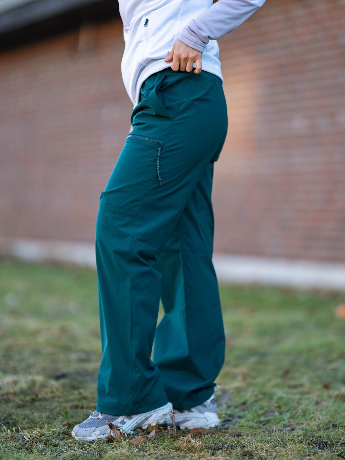 Peak Performance Outdoor Cargo Pants Women Ponderosa Pine