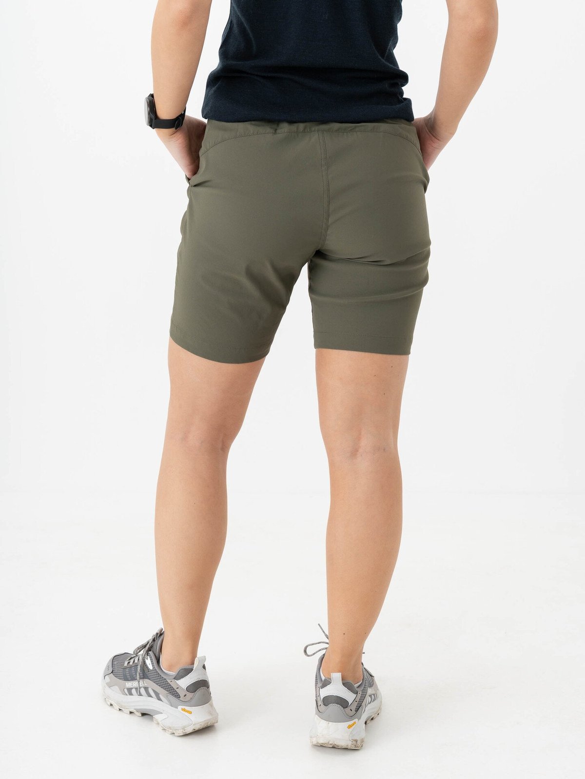 Peak Performance Iconiq Shorts Pine Needle