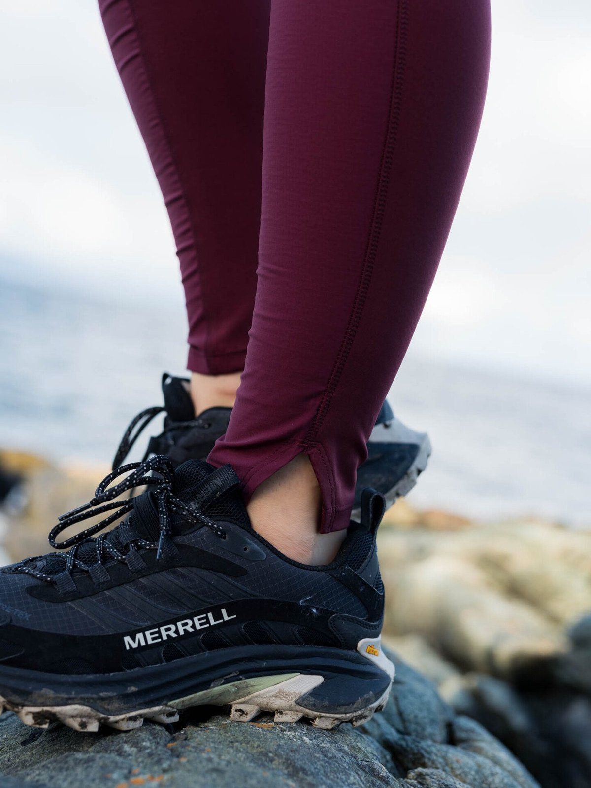 Peak Performance Ascent Track Tights Obscure