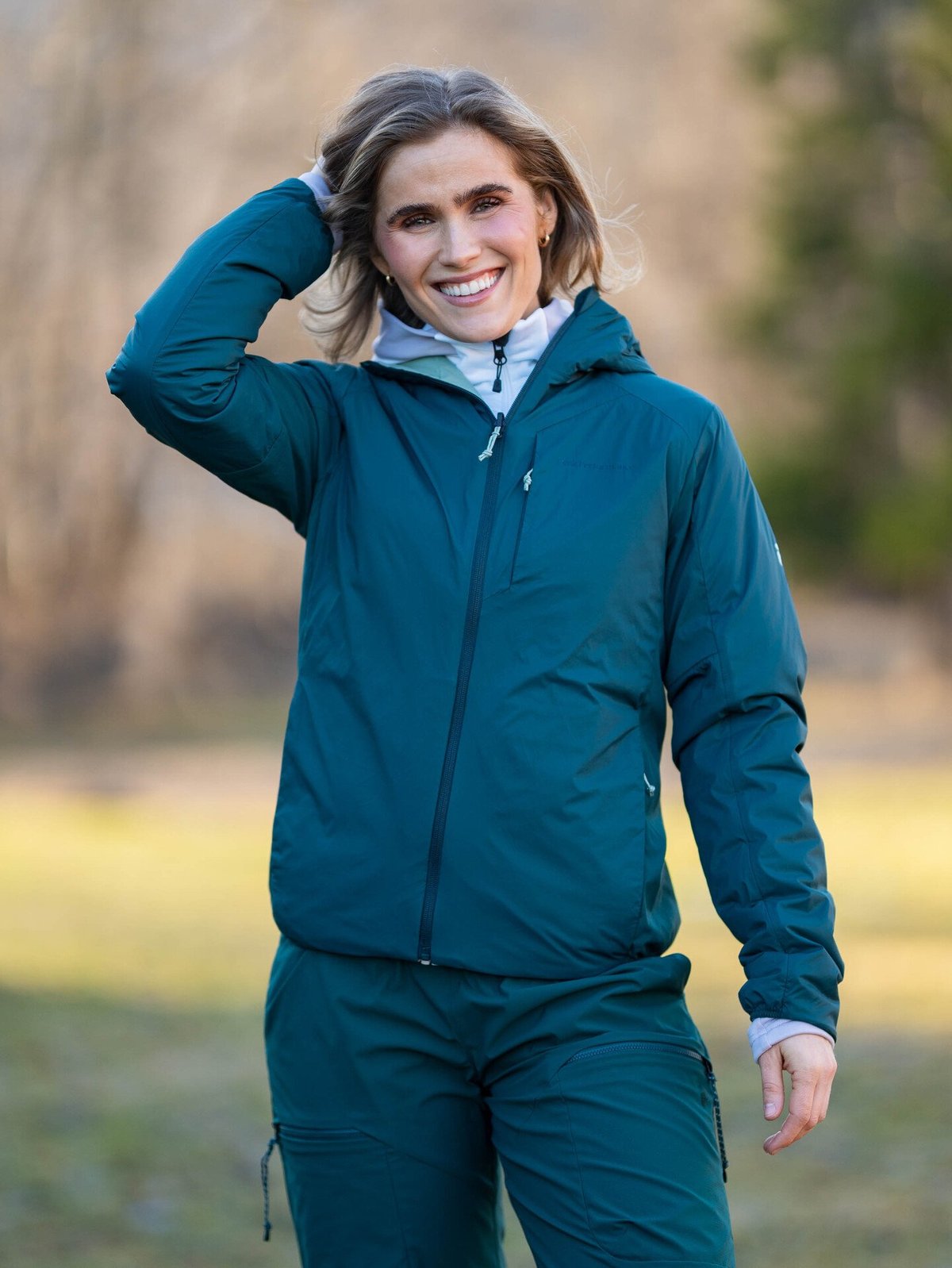 Peak Performance Freelight Reversible Insulated Hood Jacket Women Ponderosa Pine / Green Valley