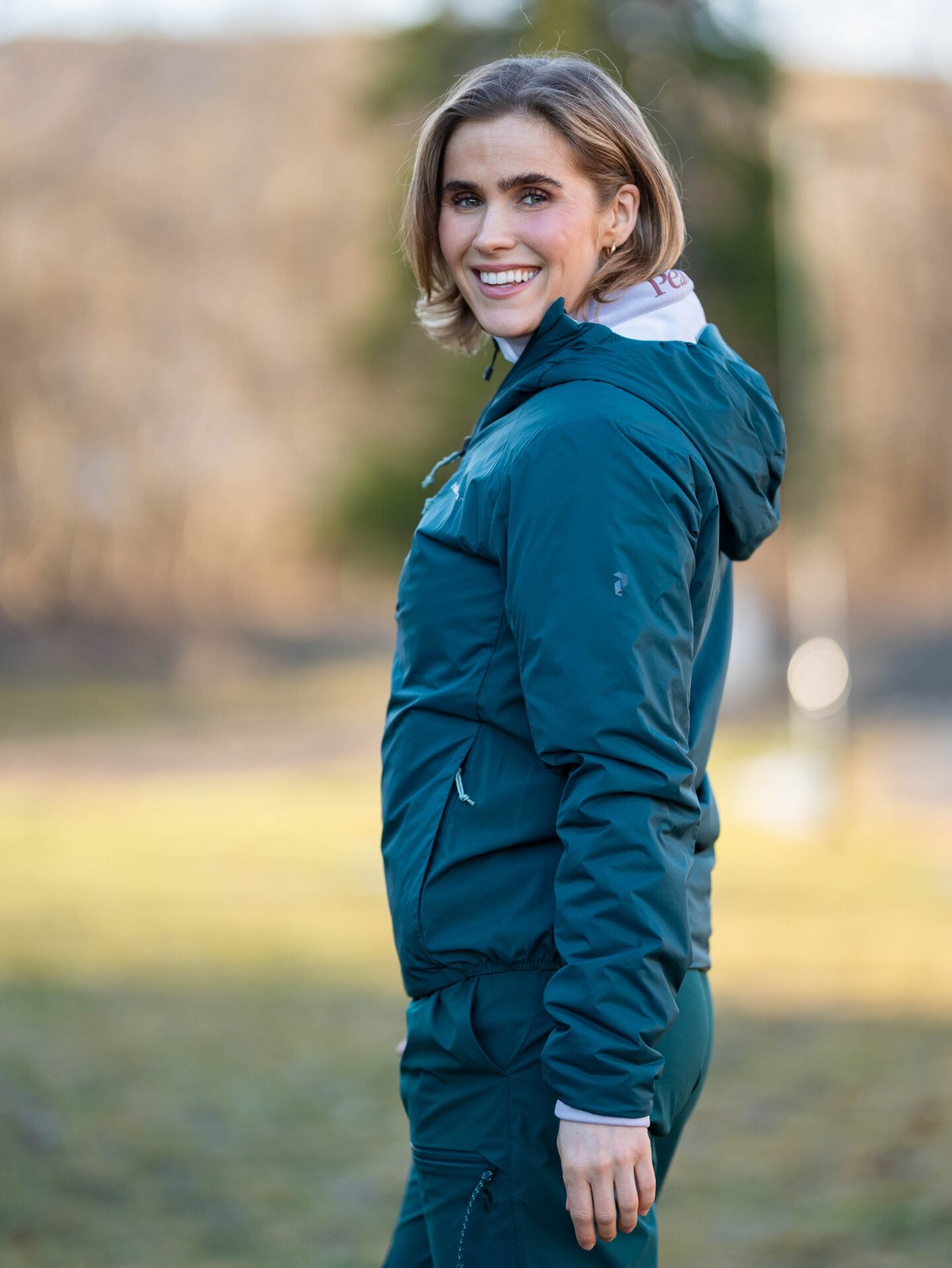 Peak Performance Freelight Reversible Insulated Hood Jacket Women Ponderosa Pine / Green Valley