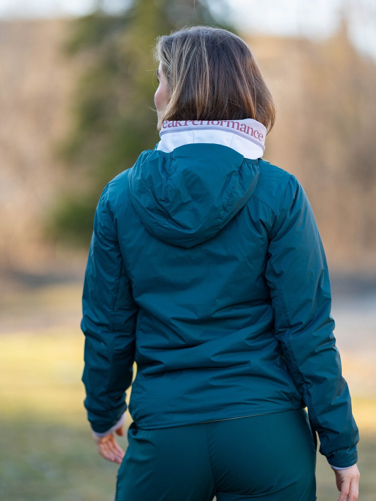 Peak Performance Freelight Reversible Insulated Hood Jacket Women Ponderosa Pine / Green Valley