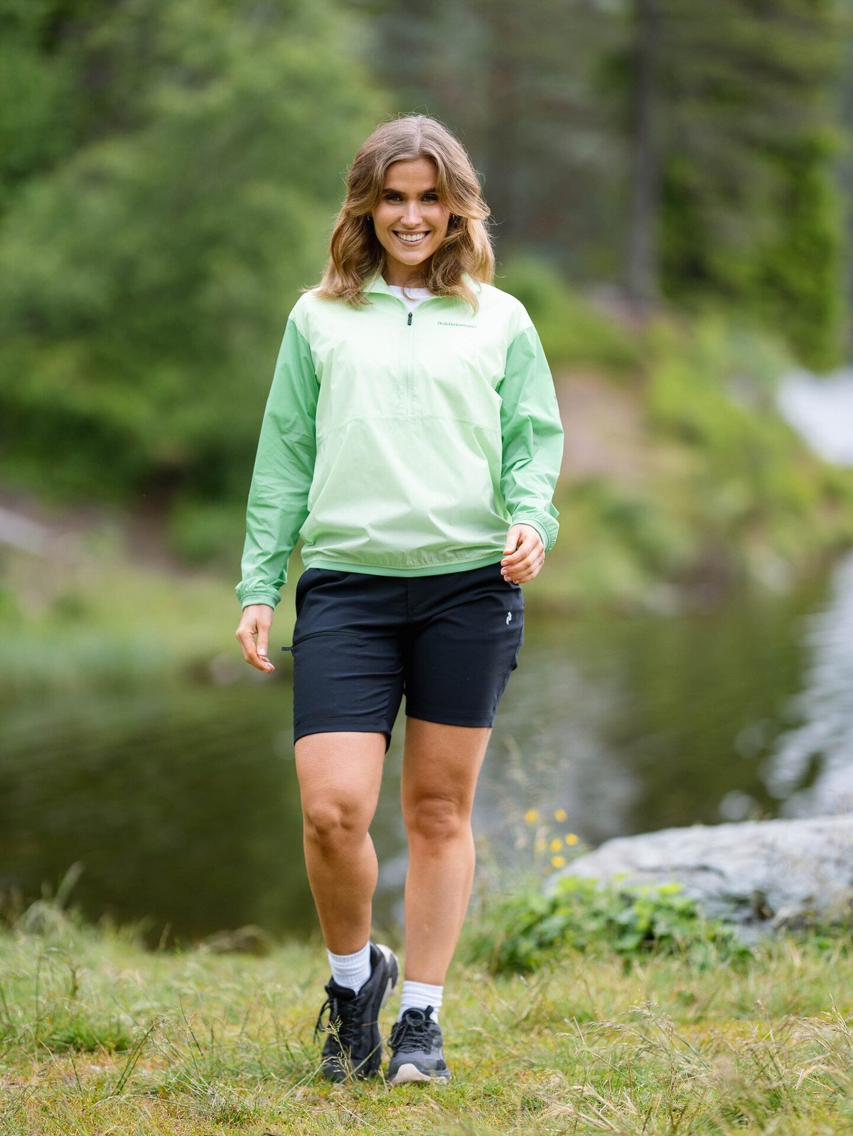 Peak Performance Wind Crew Vivid Green / Peppermint