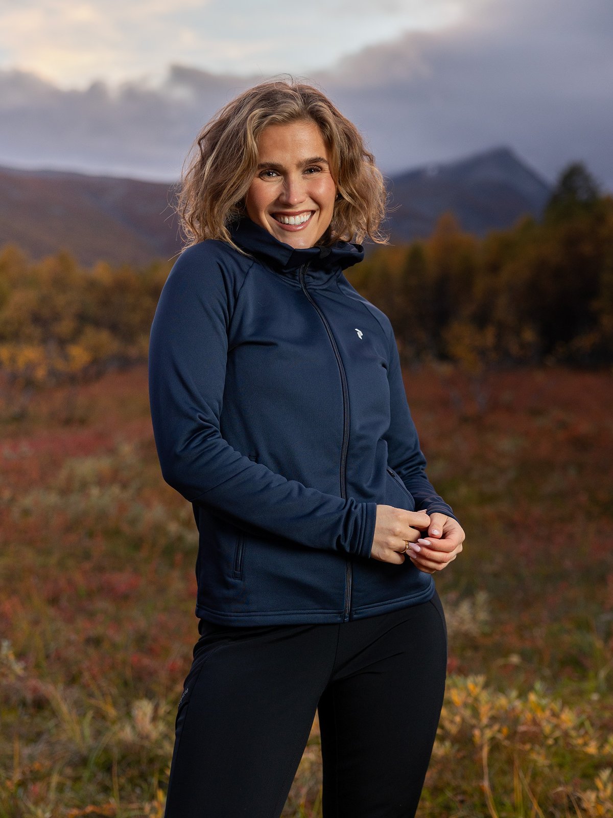 Peak Performance Rider Essentials Zip Hood Blue Shadow