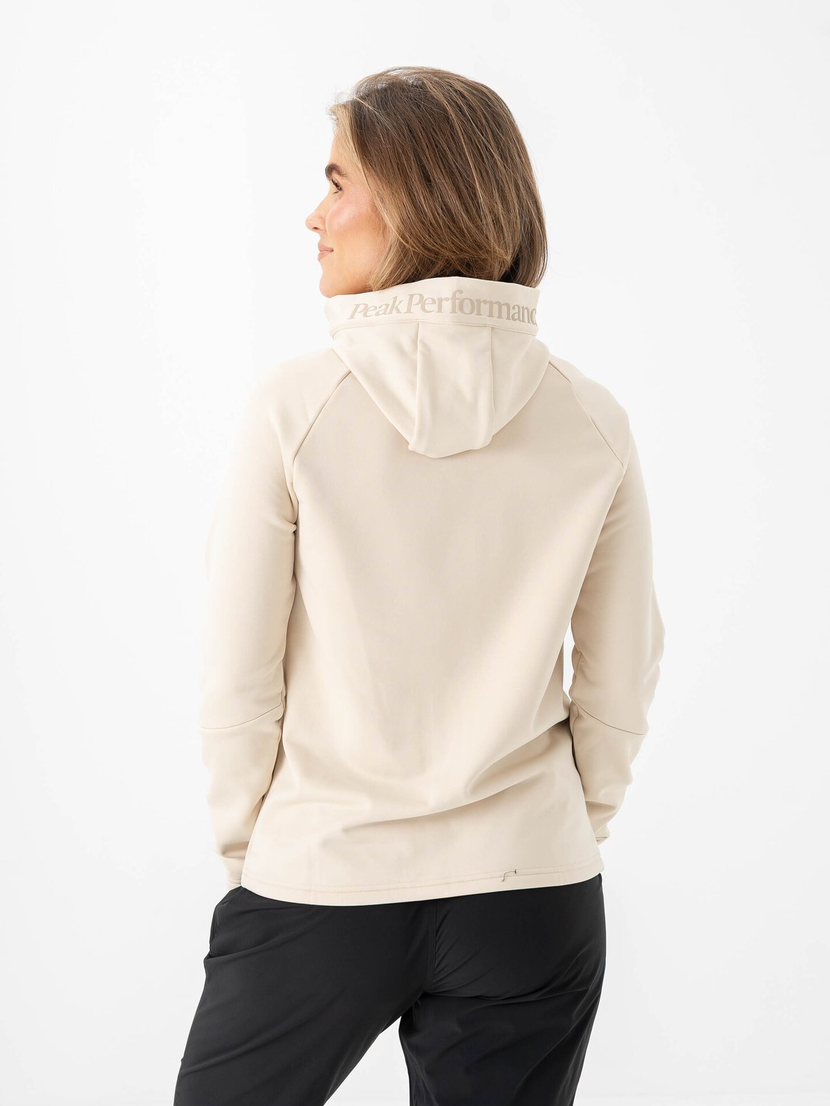 Peak Performance Rider Essentials Zip Hood Sand Fog