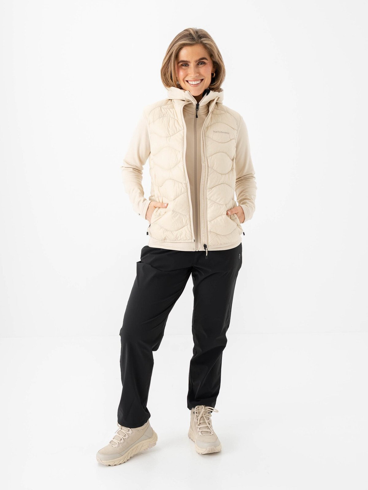 Peak Performance Rider Essentials Zip Hood Sand Fog