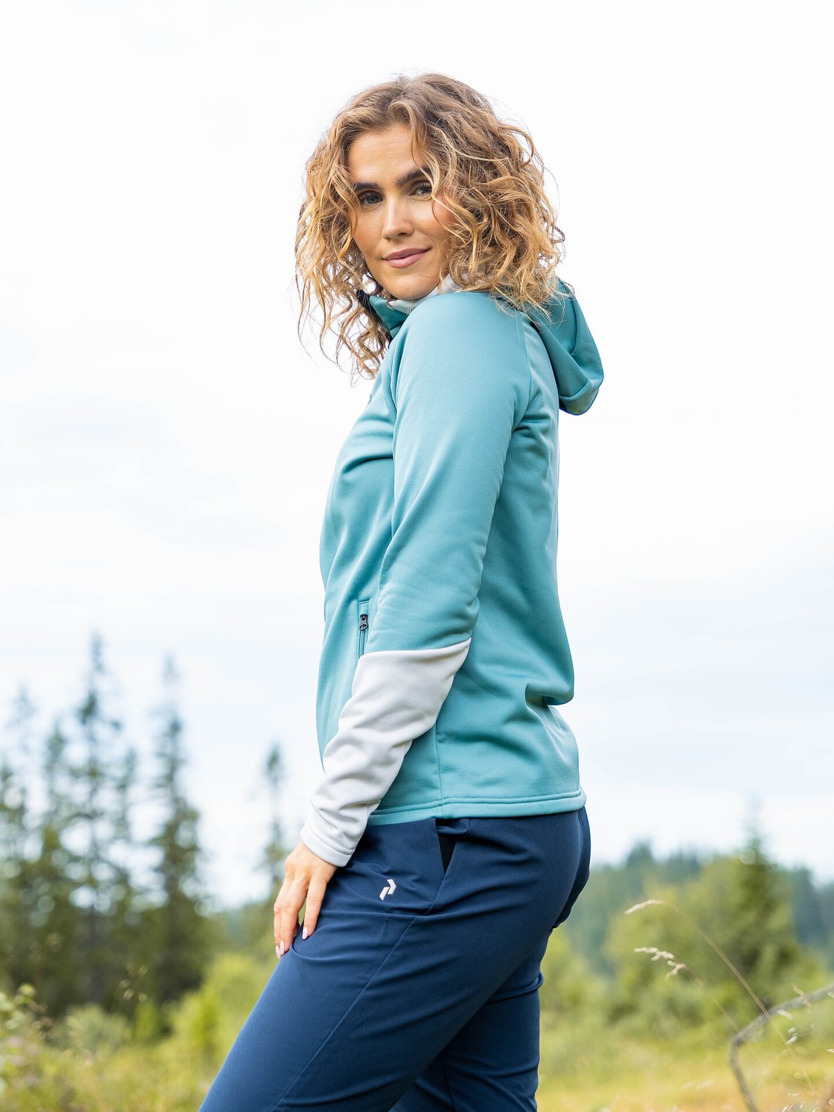 Peak Performance Rider Essentials Zip Hood Deluded Vision / Antarctica