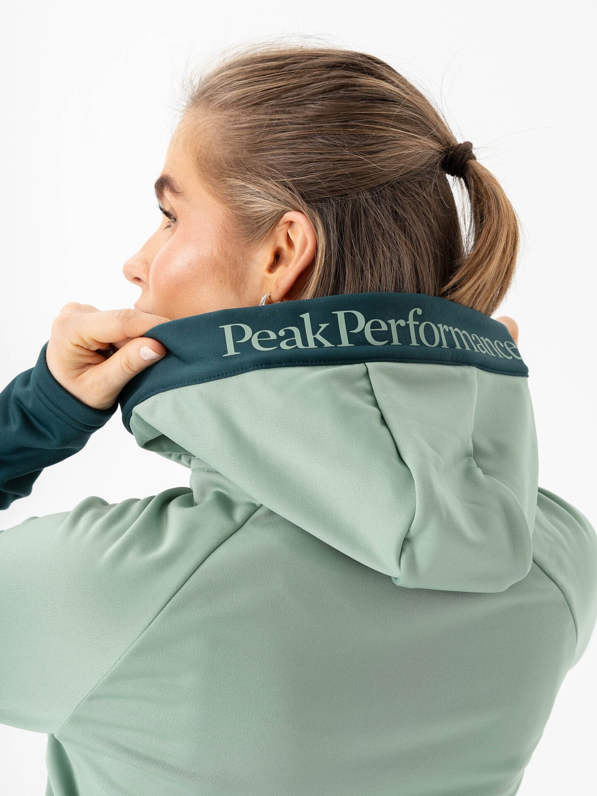 Peak Performance Rider Essentials Zip Hood Green Valley / Ponderosa Pine