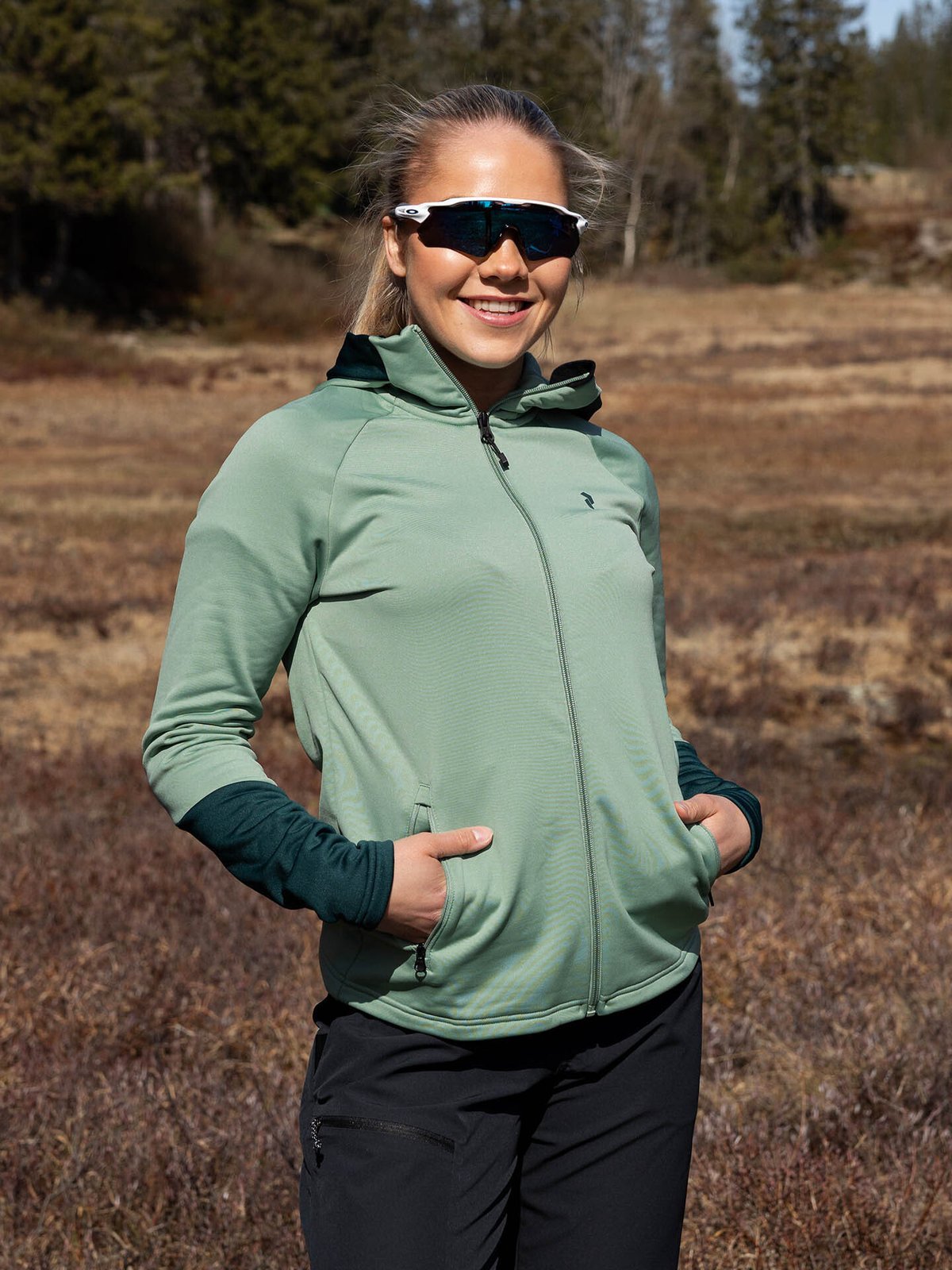Peak Performance Rider Essentials Zip Hood Green Valley / Ponderosa Pine
