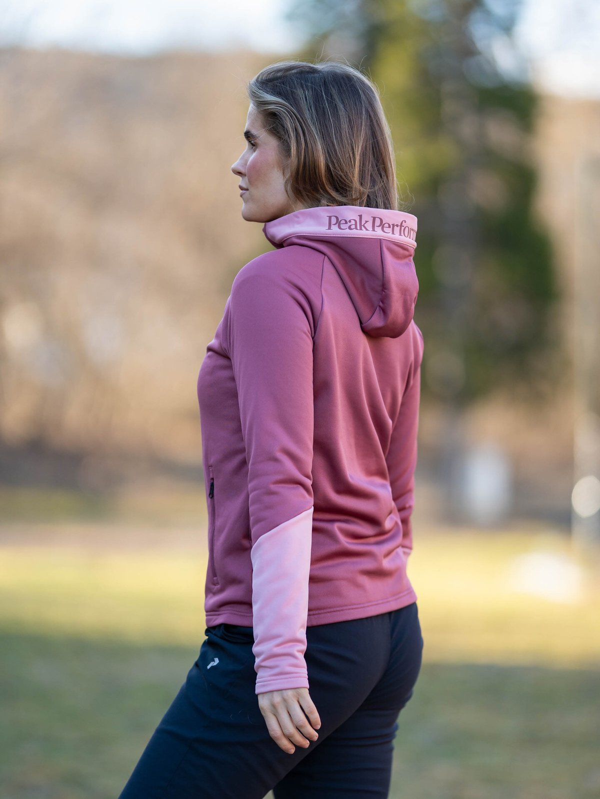 Peak Performance Rider Essentials Zip Hood Wild Rouge / Warm Blush