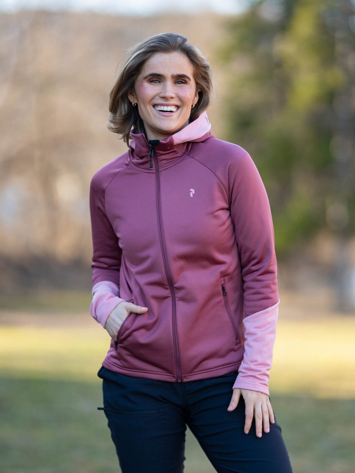 Peak Performance Rider Essentials Zip Hood Wild Rouge / Warm Blush
