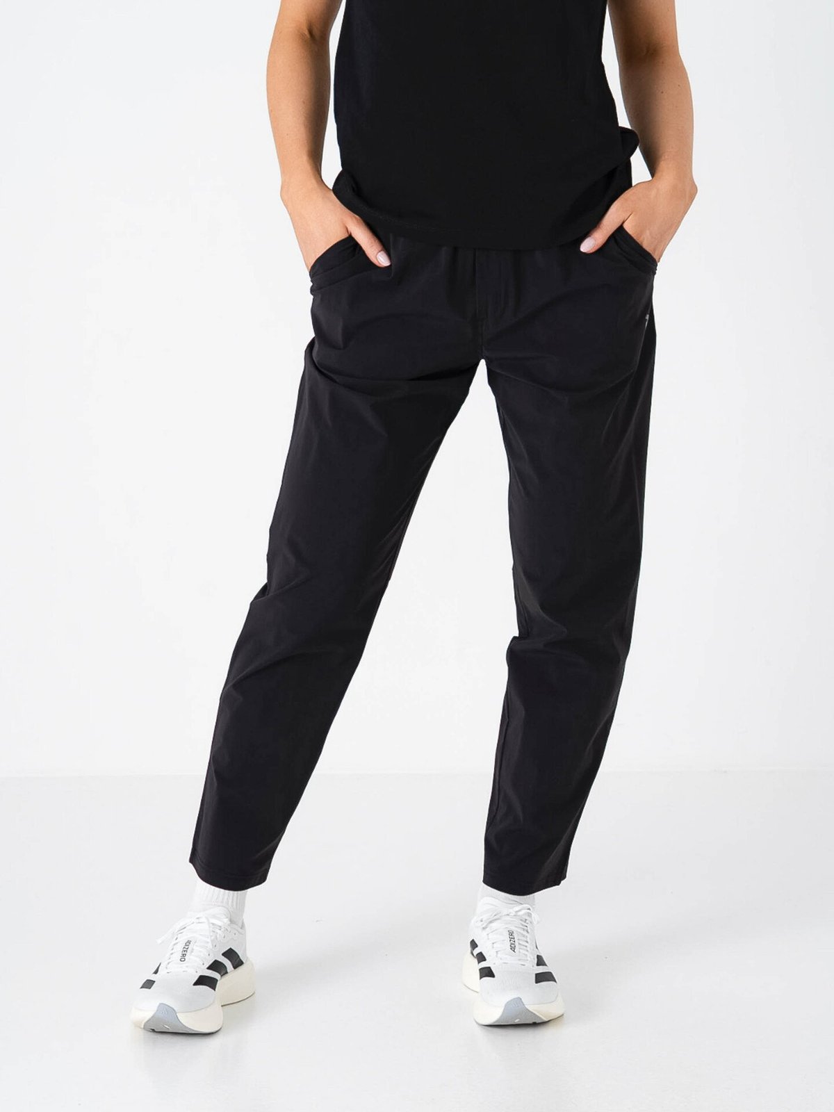 Peak Performance Tech Jogger Pants Women Black