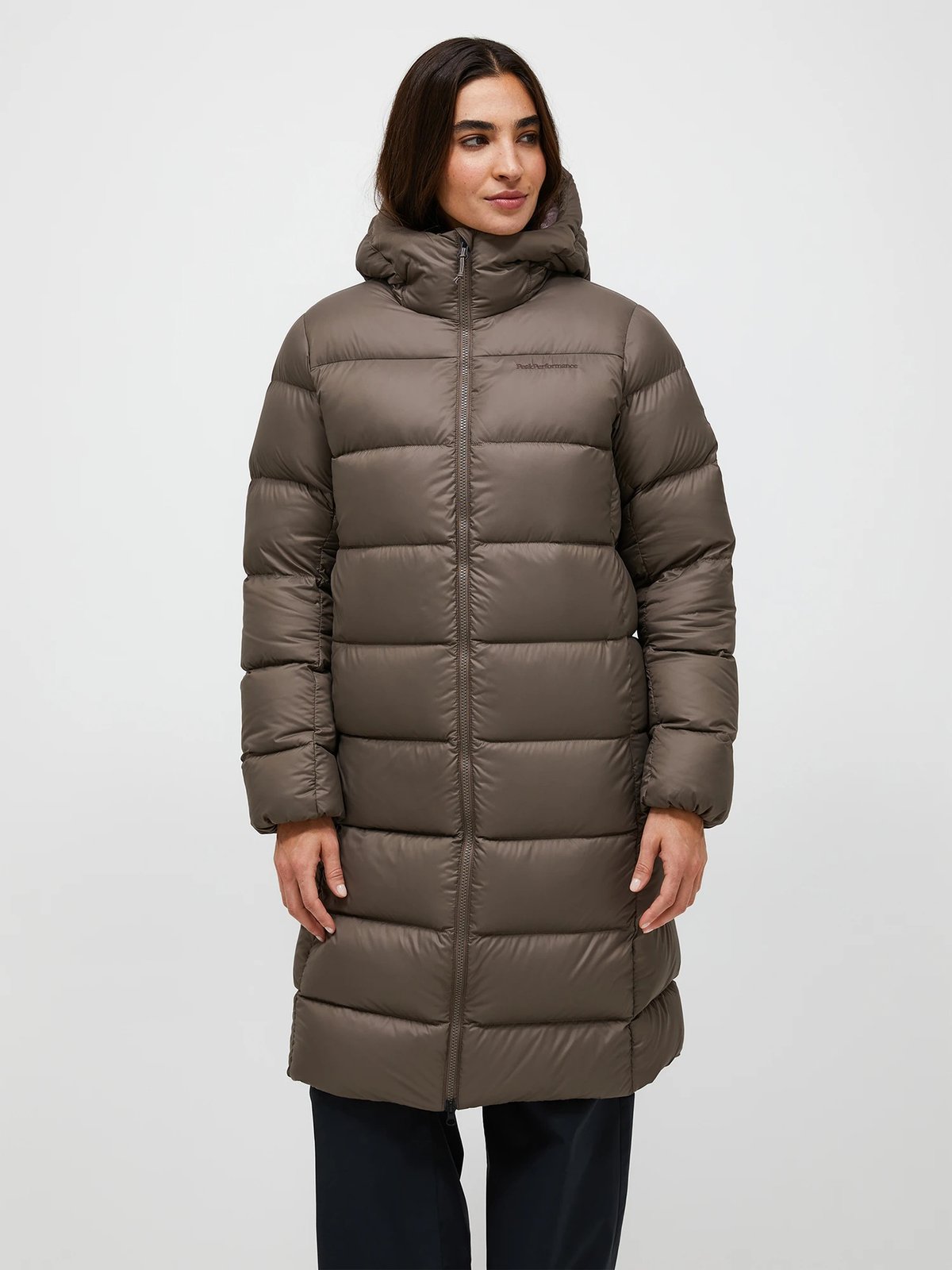 Peak Performance W Frost Down Coat Terrain Tan