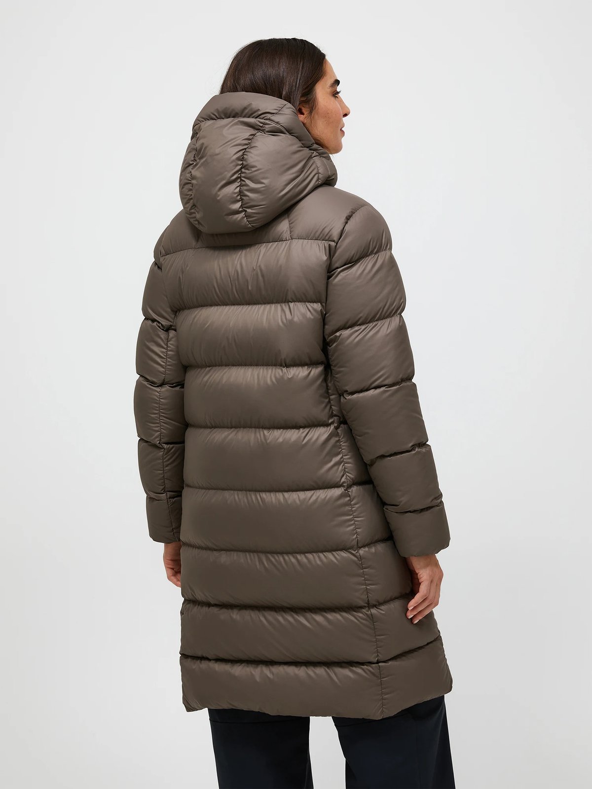 Peak Performance W Frost Down Coat Terrain Tan