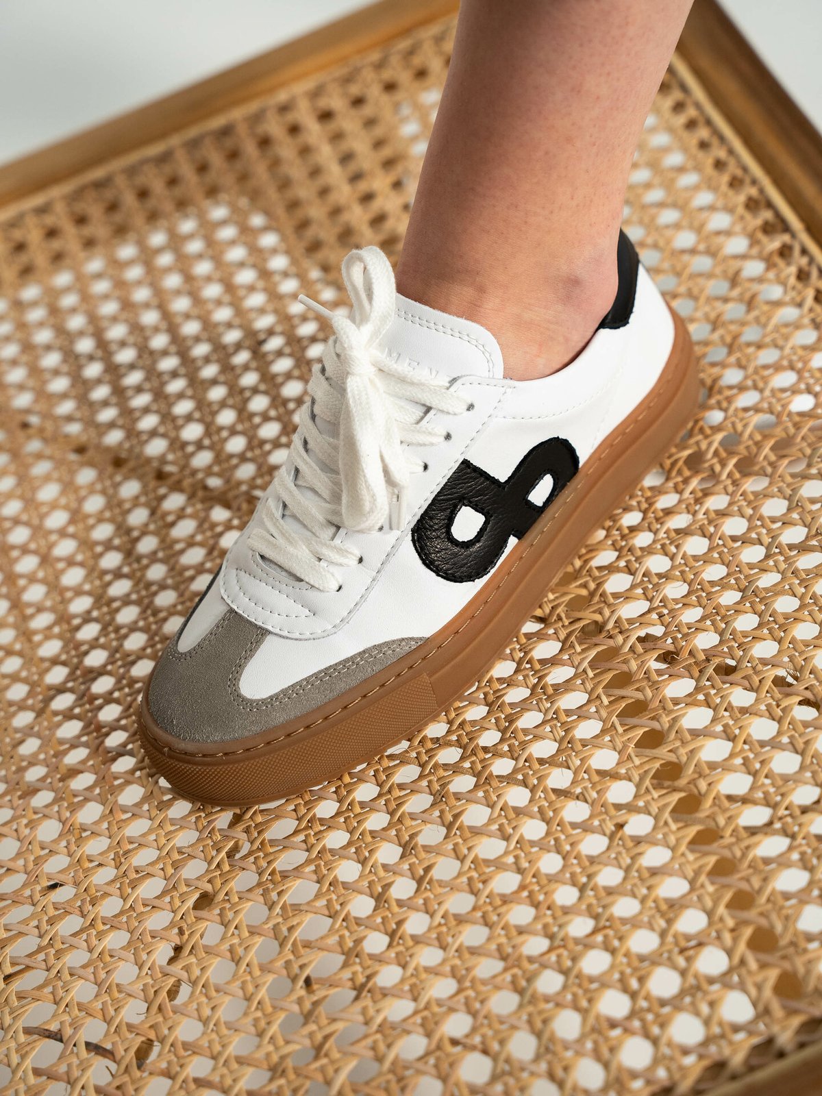 Pavement Kohia White Kombo