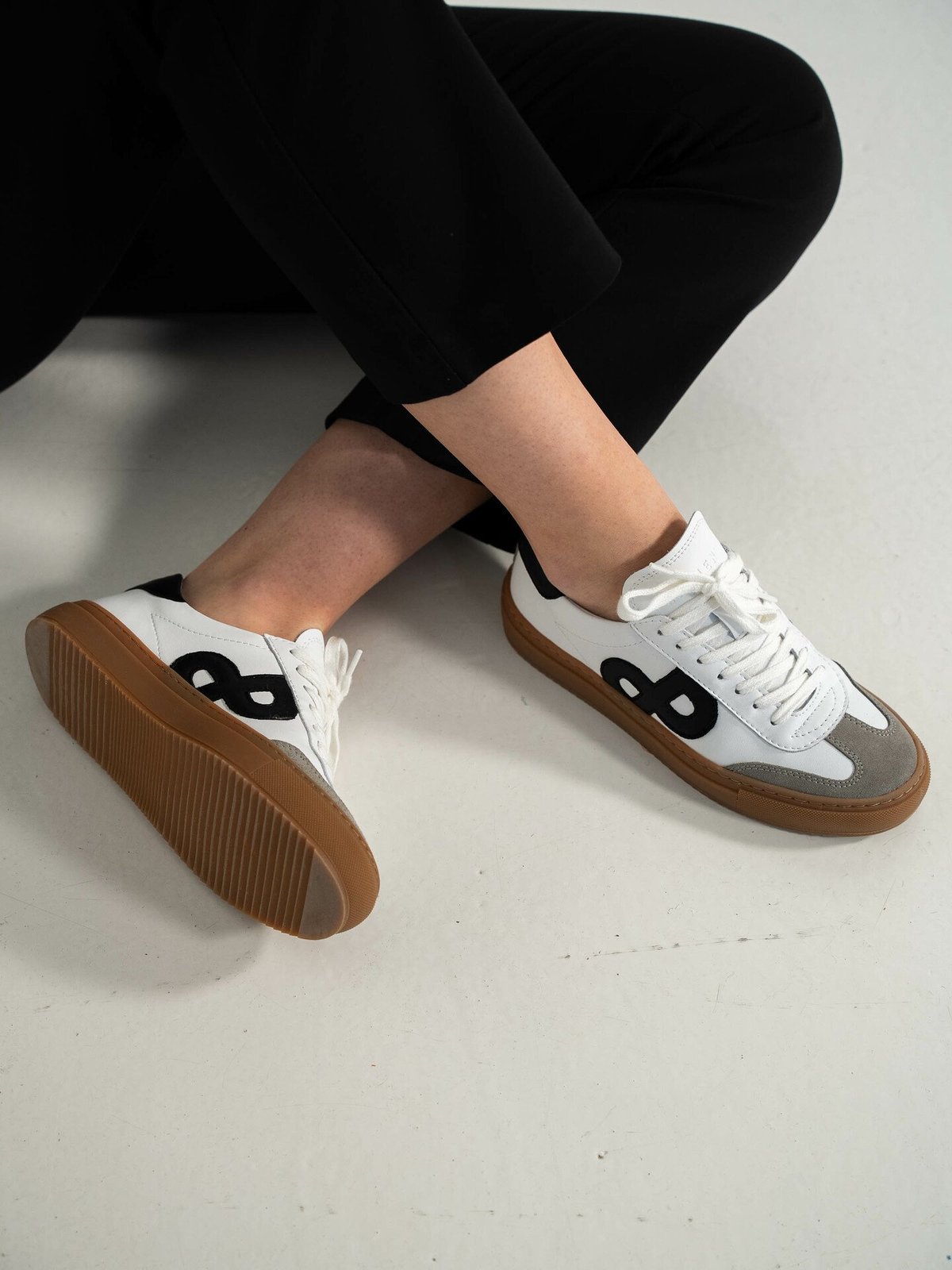 Pavement Kohia White Kombo