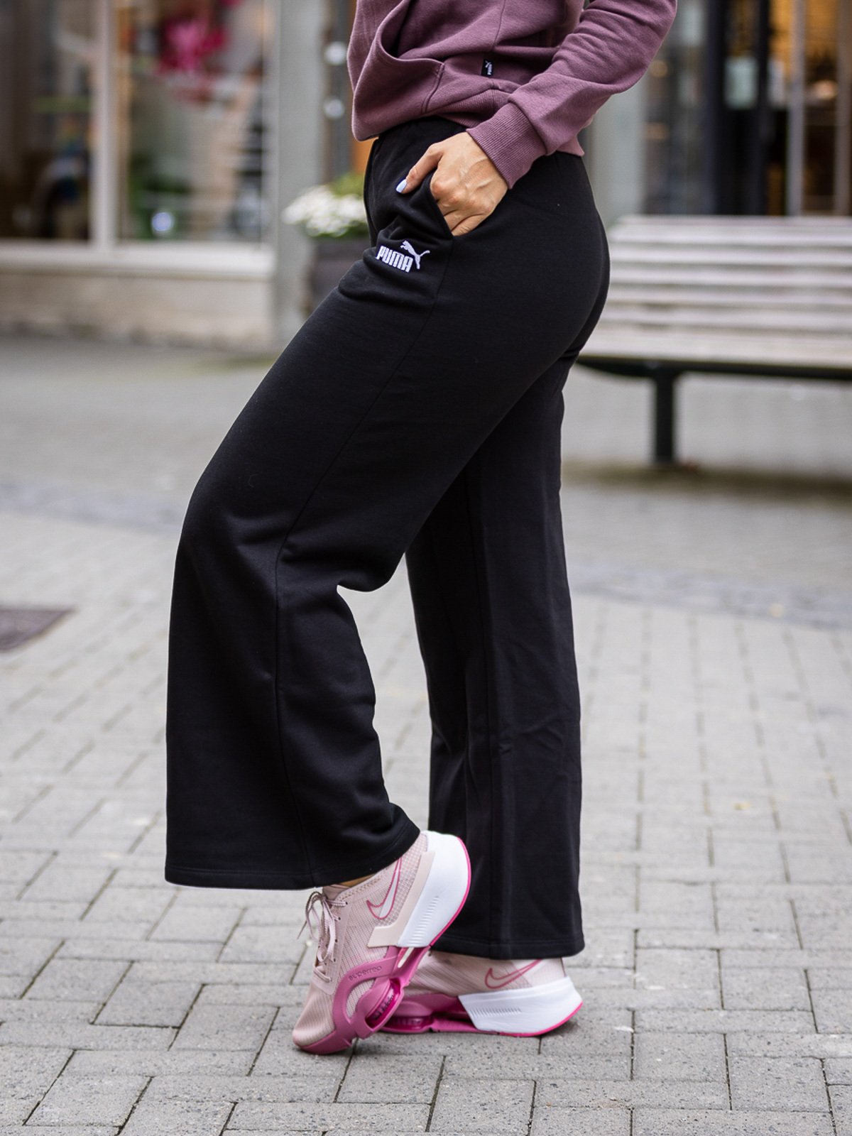 Puma Ess+ Embroidery Wide Pants Fleece Puma Black