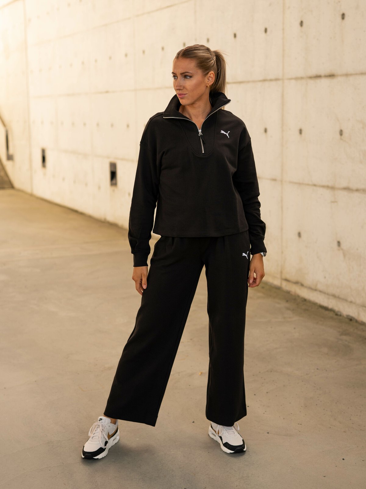 Puma HER High-Neck Half Zip TR Black