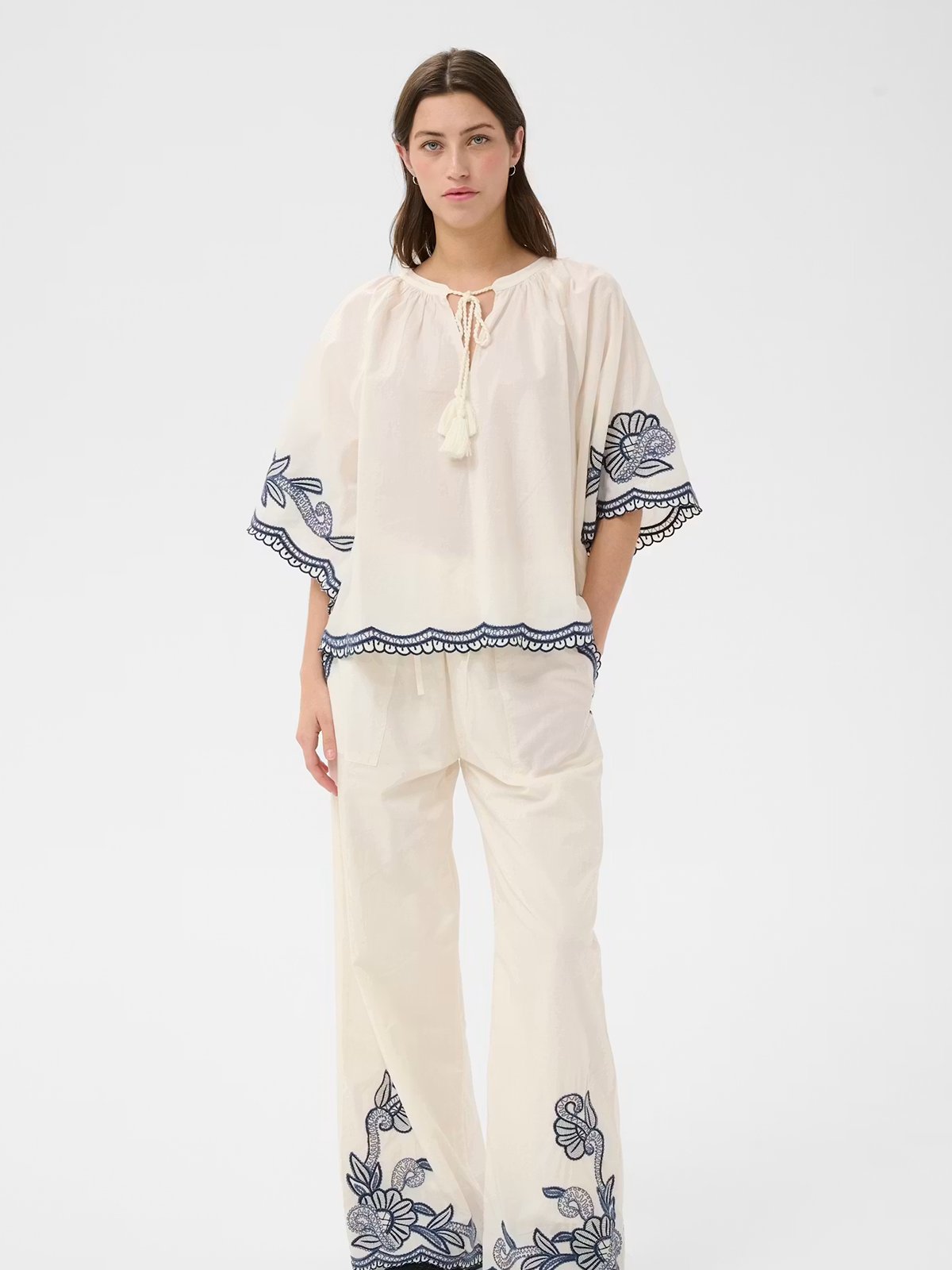 Part Two Biancha Blouse Whisper White w Blue Emb