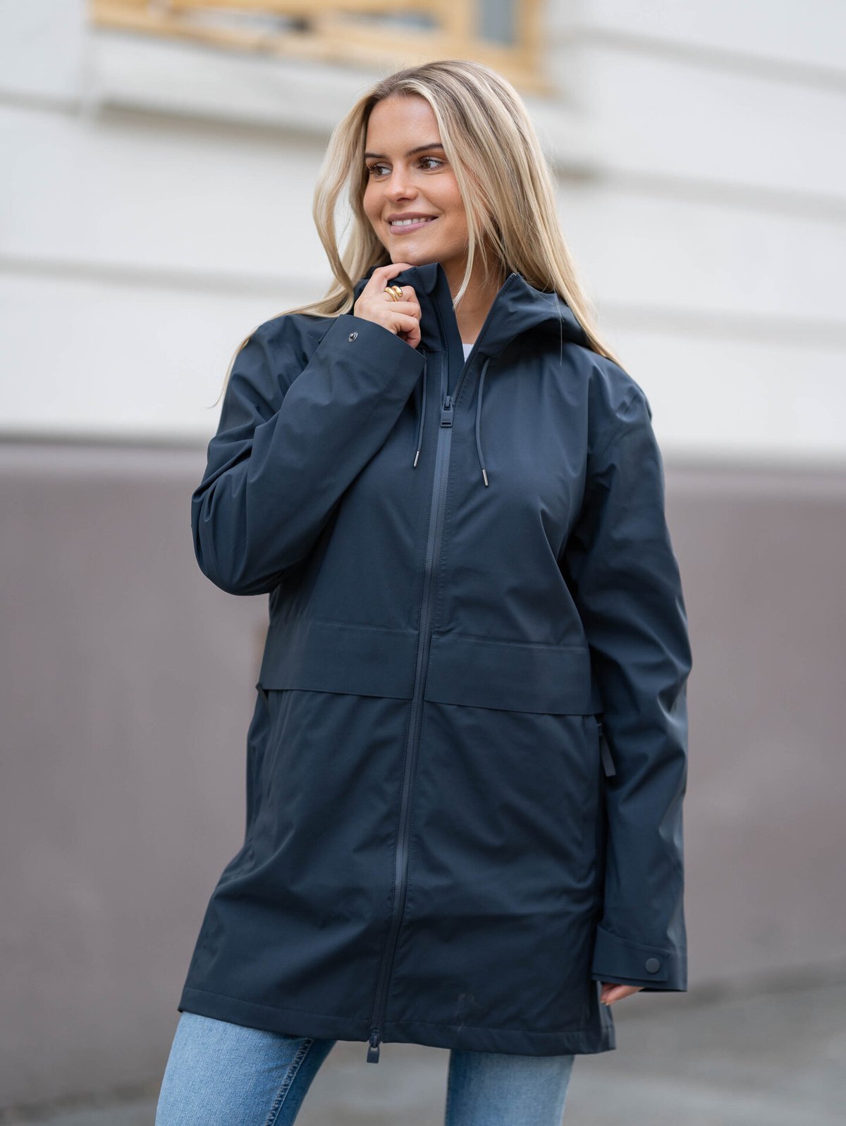 Rains Suva Hardshell Long Jacket Navy