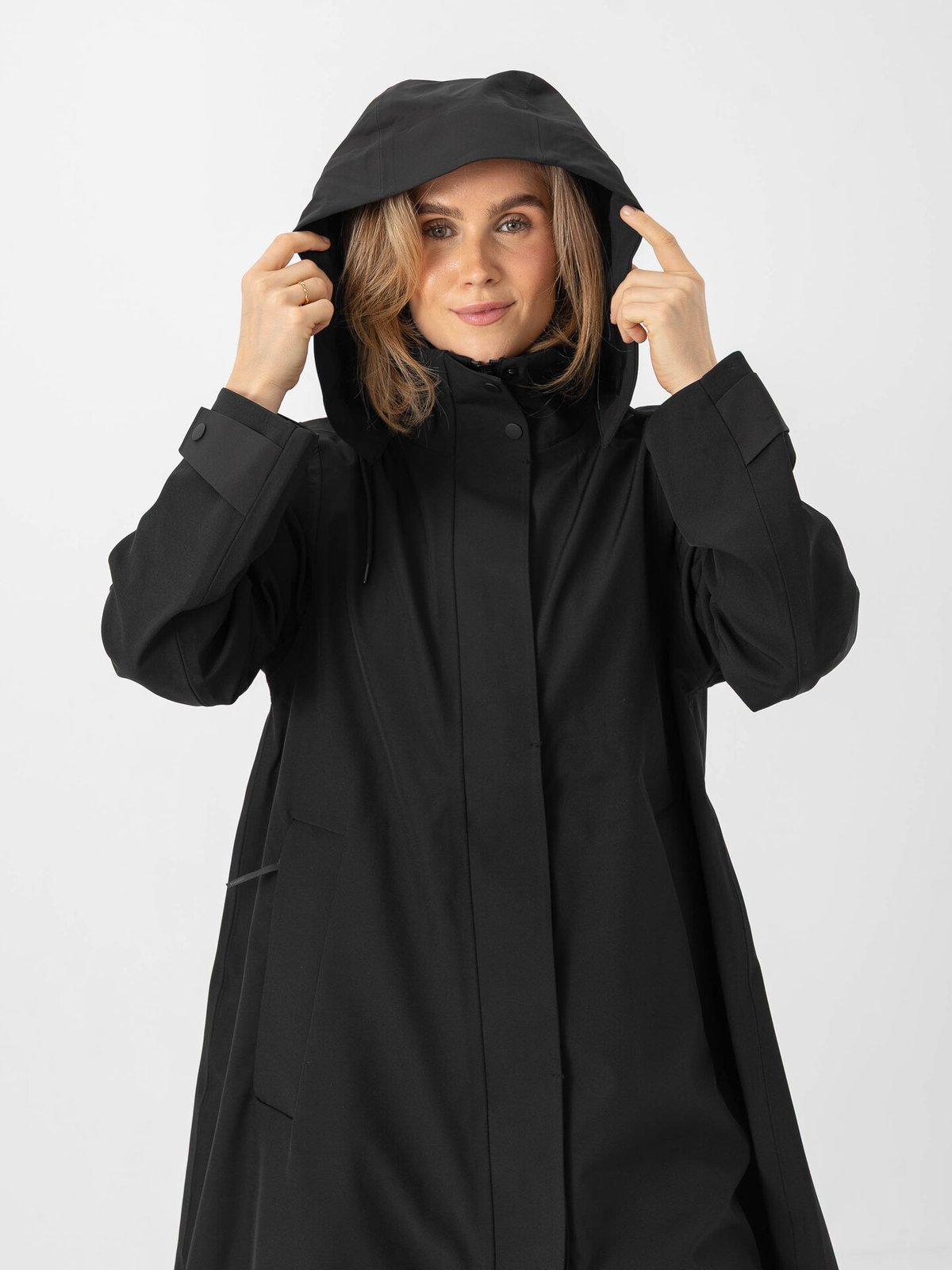 Rains Suva Vision Softshell A-Line Jacket Black