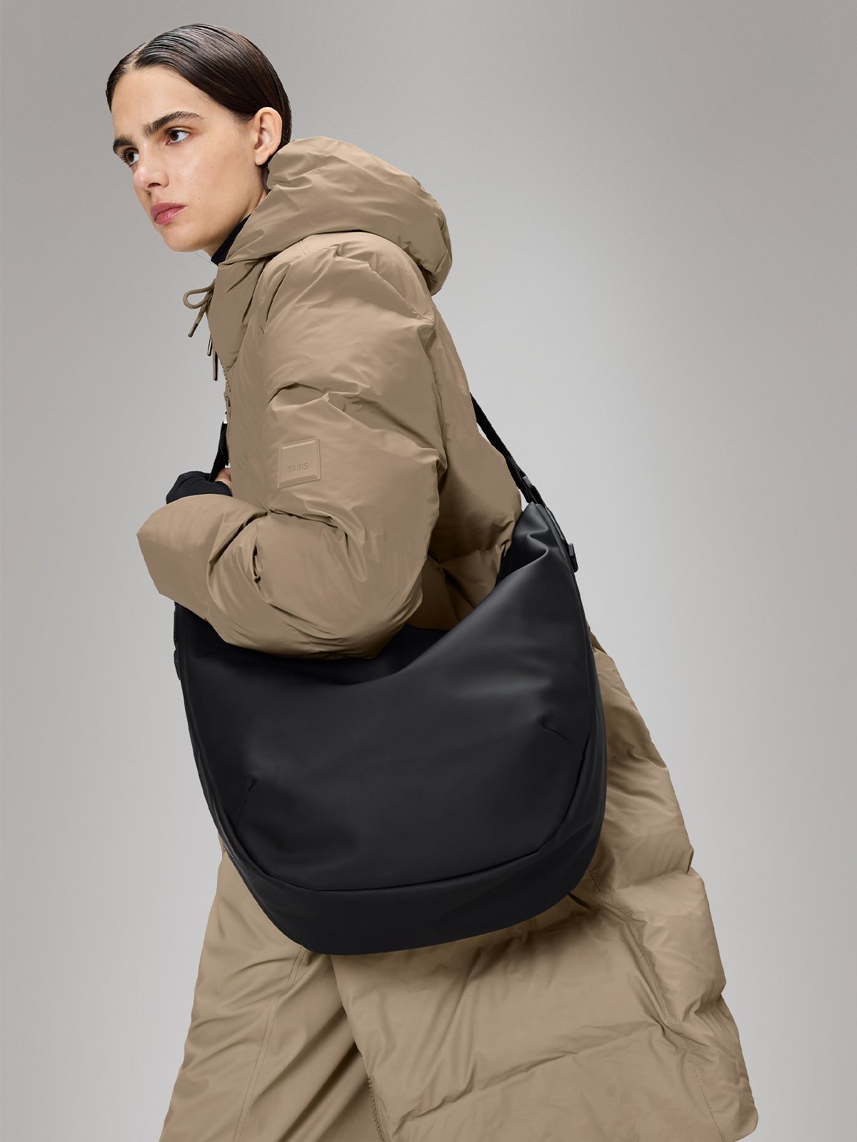 Rains Valera Shoulder Bag Large W3 Black