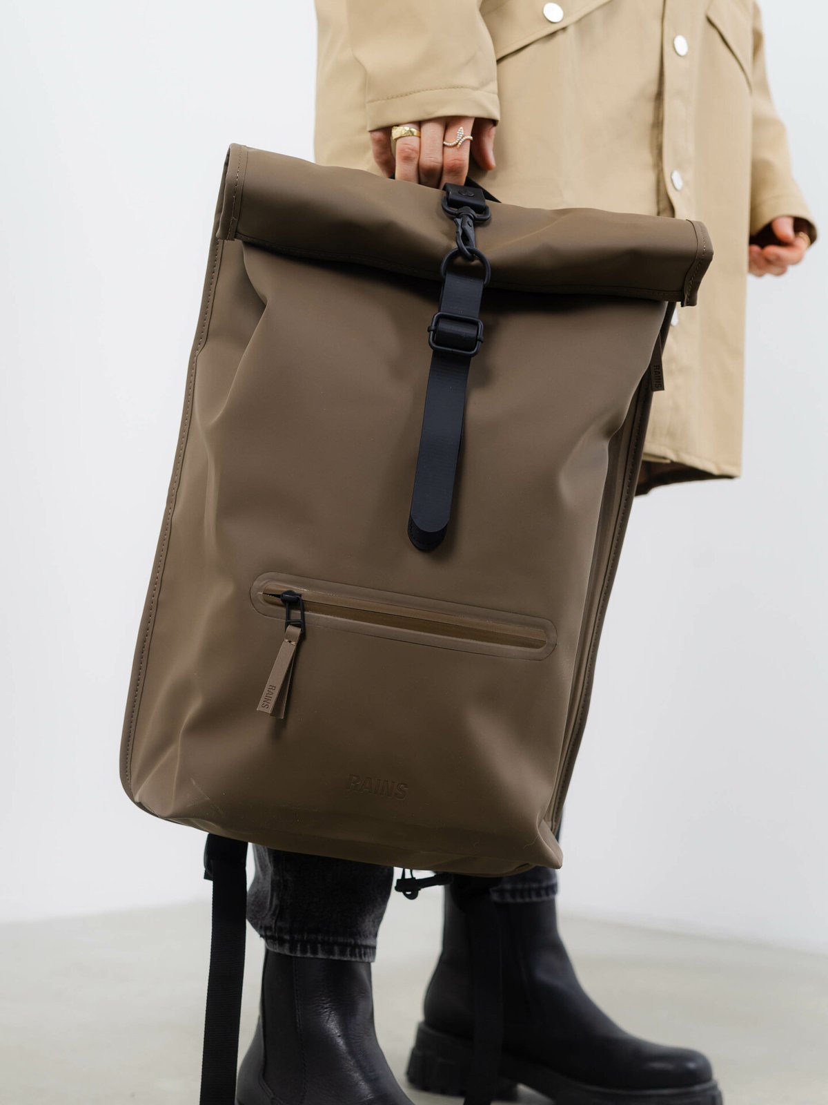 Rains Rolltop Rucksack Wood