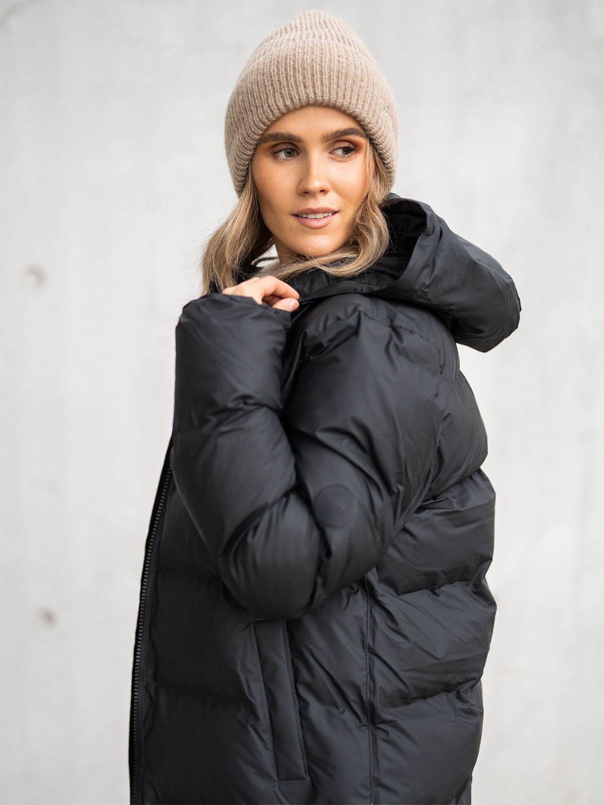 Rains Long Puffer Jacket Black