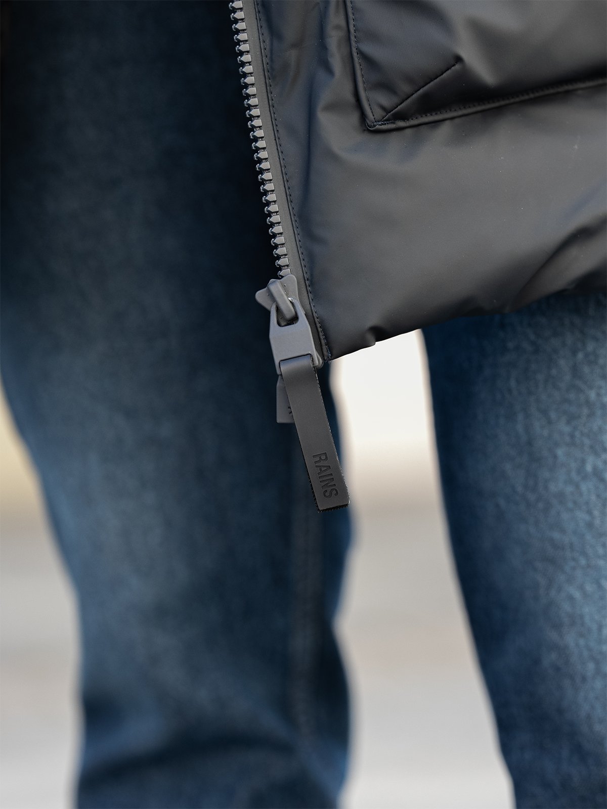 Rains Alta Long Puffer Cargo Jacket Black