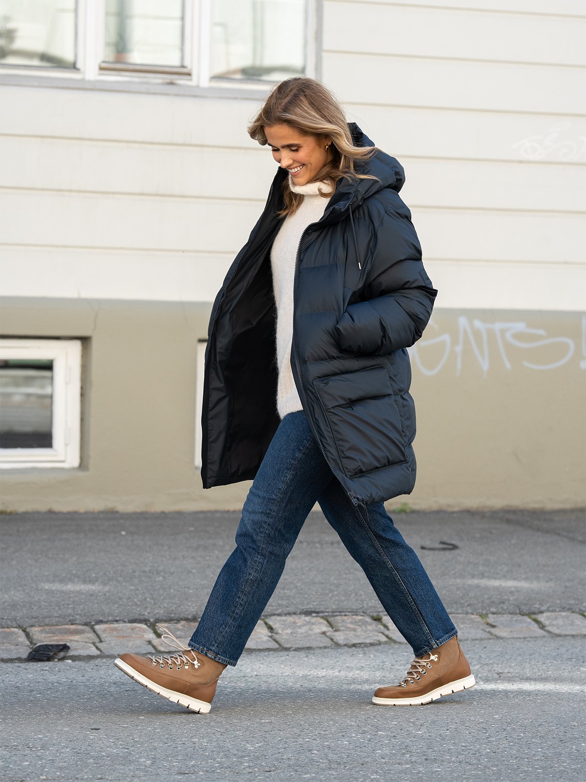 Rains Alta Long Puffer Cargo Jacket Black