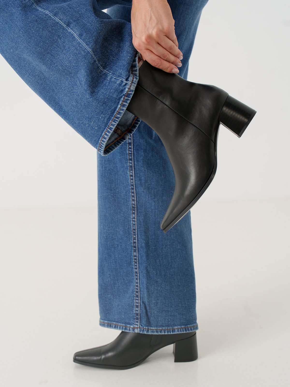 Roberto Rosso Adare Black