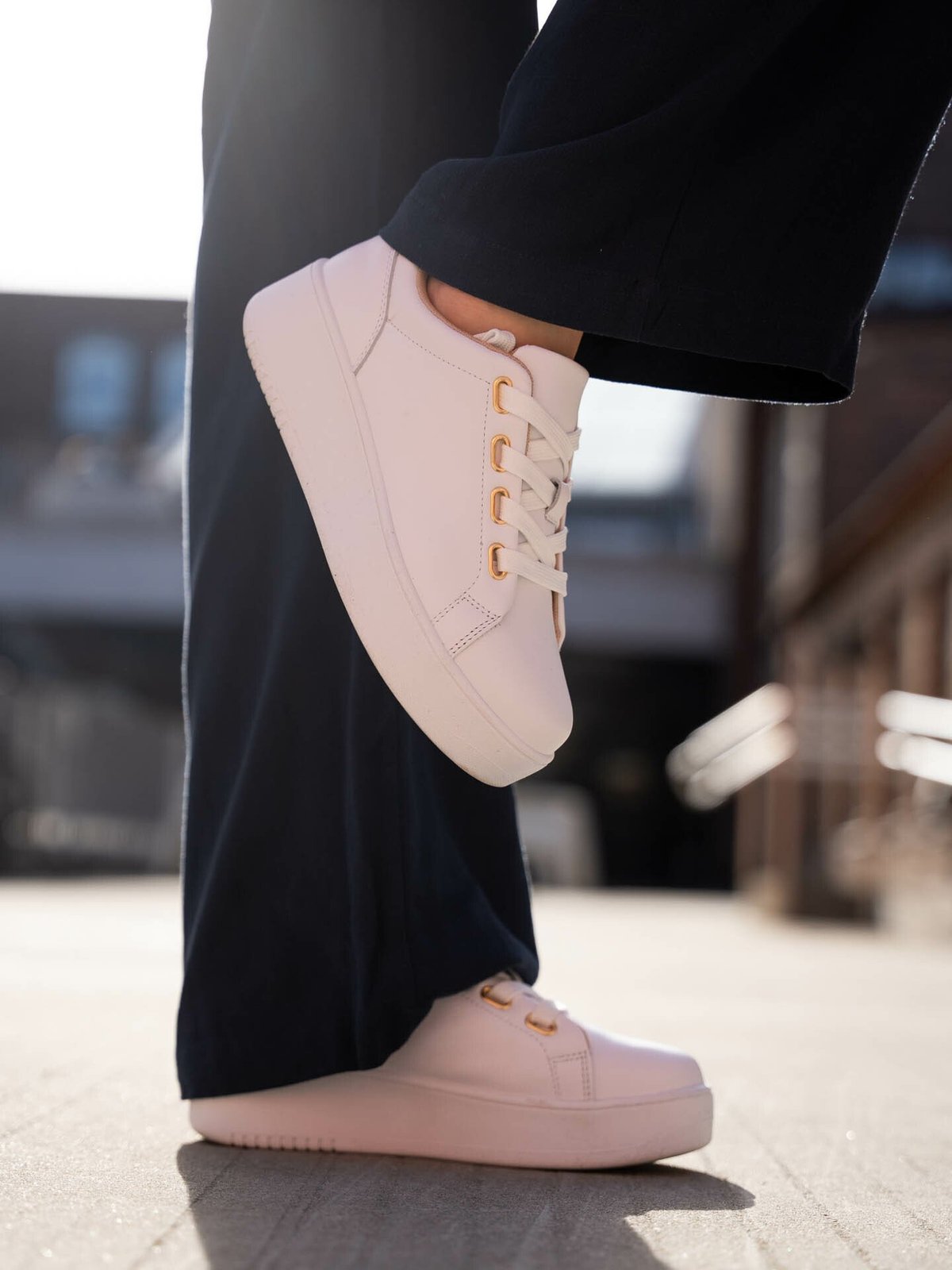 Roberto Rosso Avanti Leather White Gold