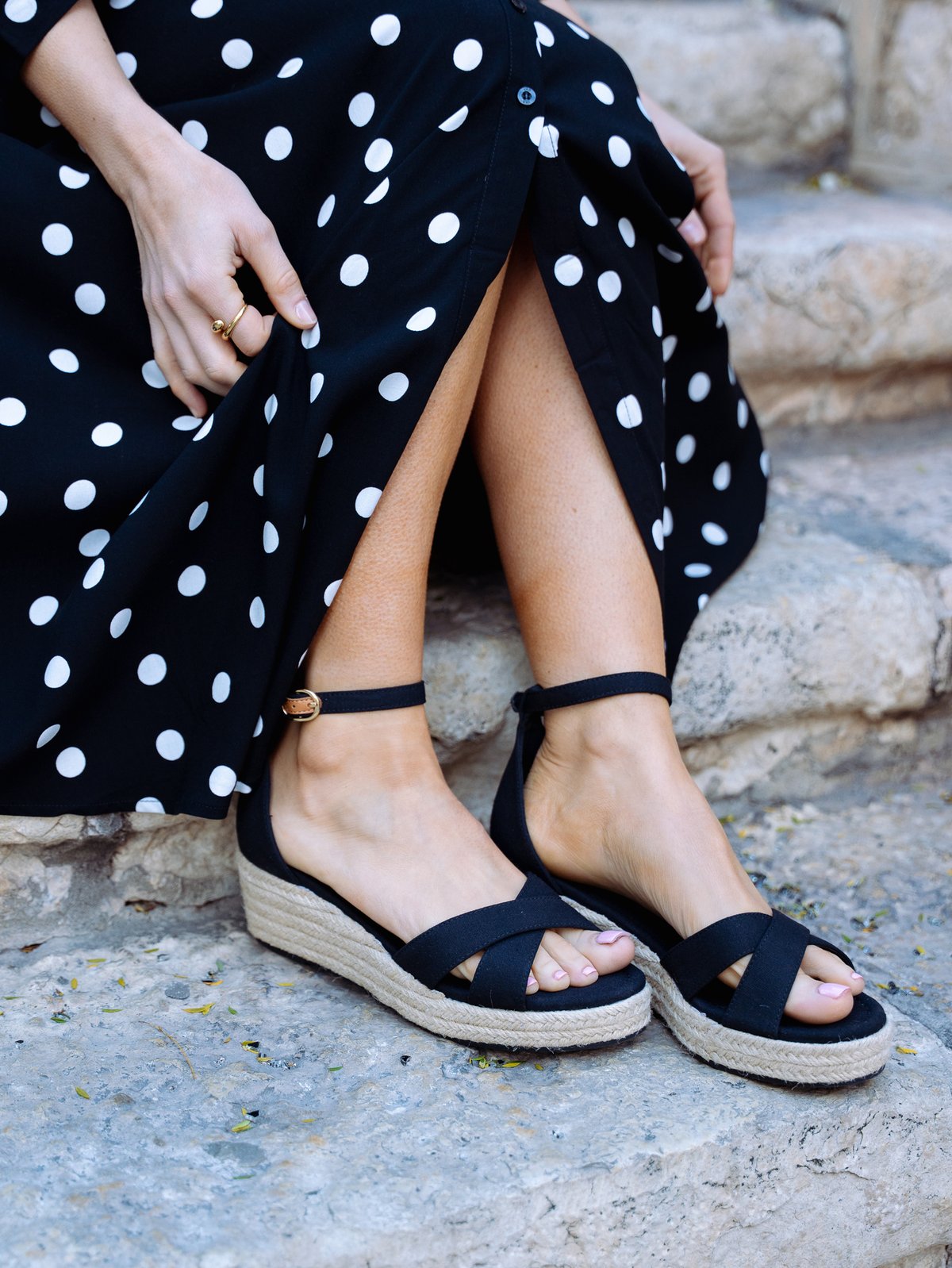 Roberto Rosso Azra Espadrille Wedge Black