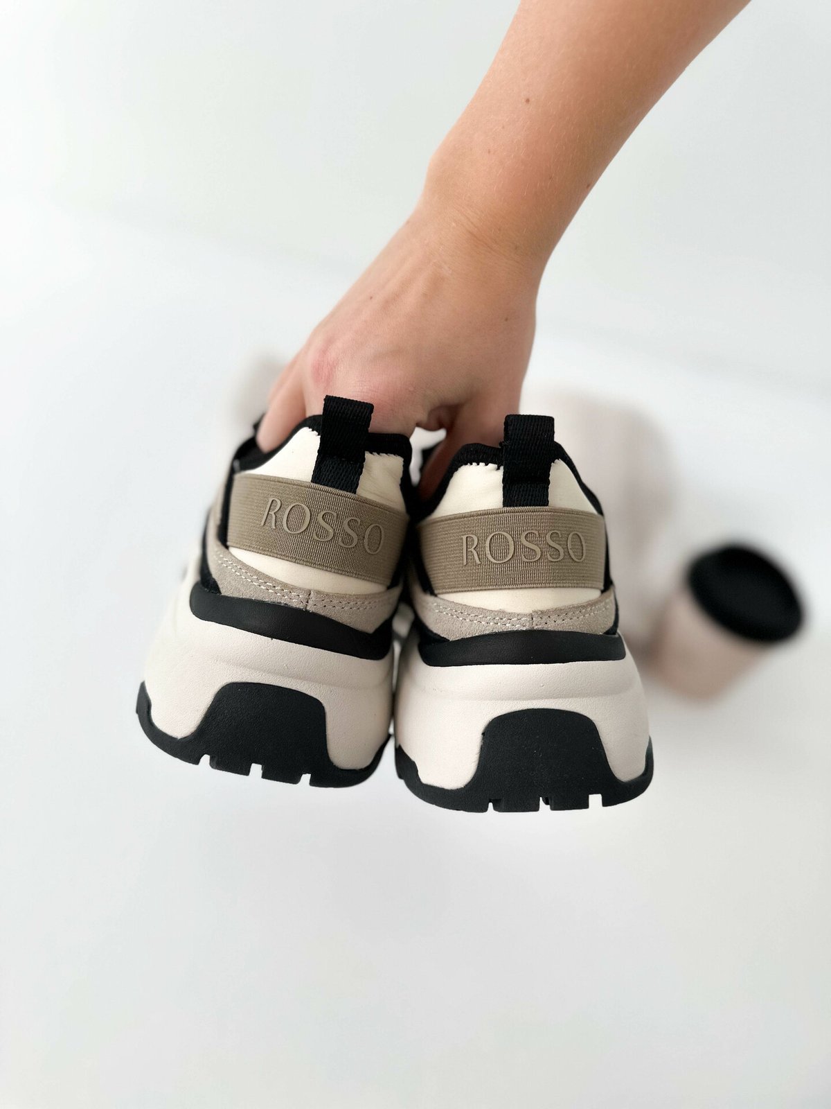 Roberto Rosso Chiaro Sand Black