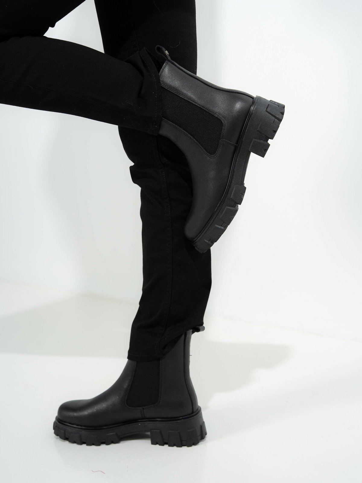 Roberto Rosso Leather Combat Chelsea Black