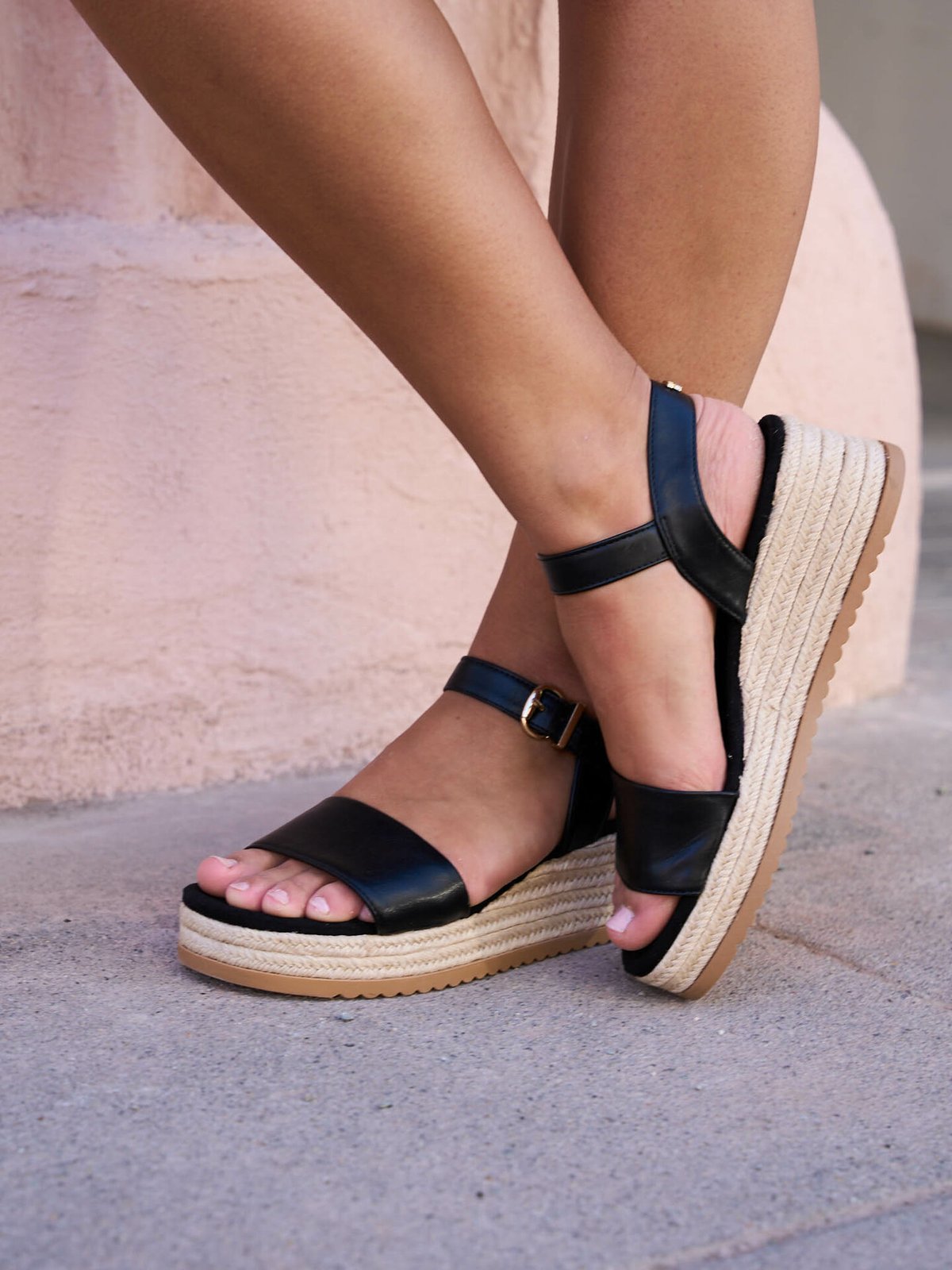 Roberto Rosso Lili Wedge Black