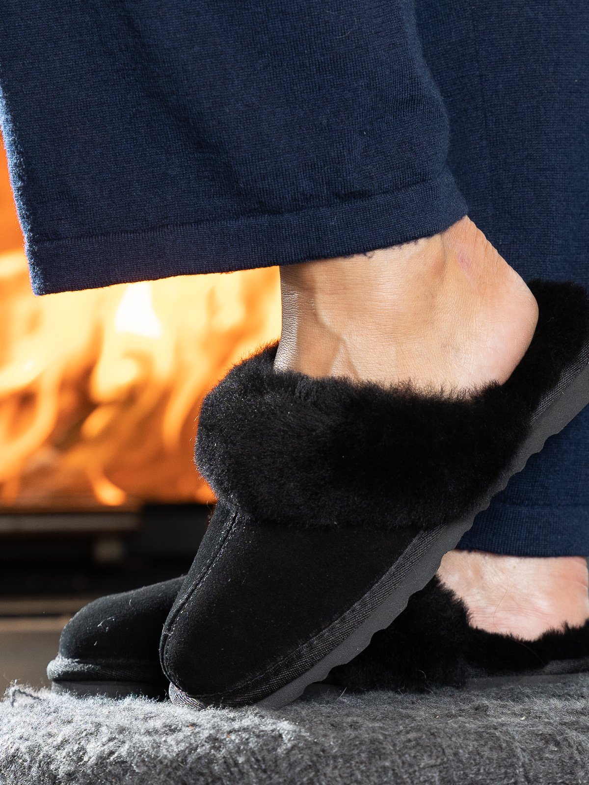 Roberto Rosso Sheepskin Slipper Black