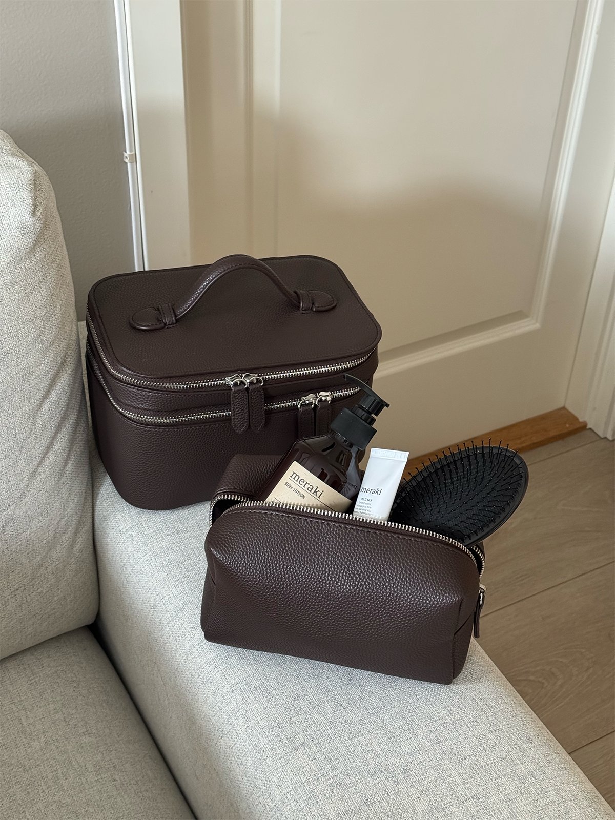 Roberto Rosso Terra Toiletry Bag Dark Brown