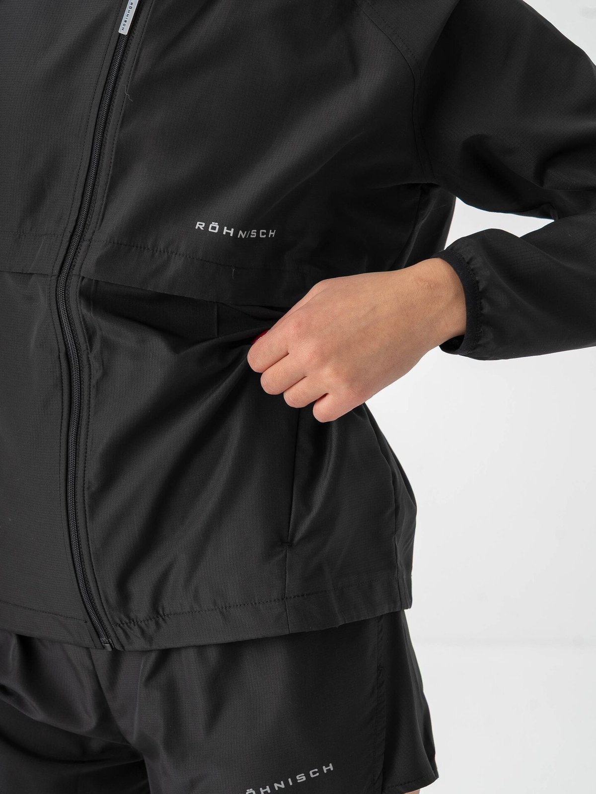 Röhnisch Wind Shield Run Jacket Black