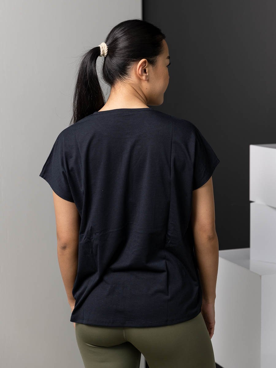Röhnisch Clara Loose Tee Black
